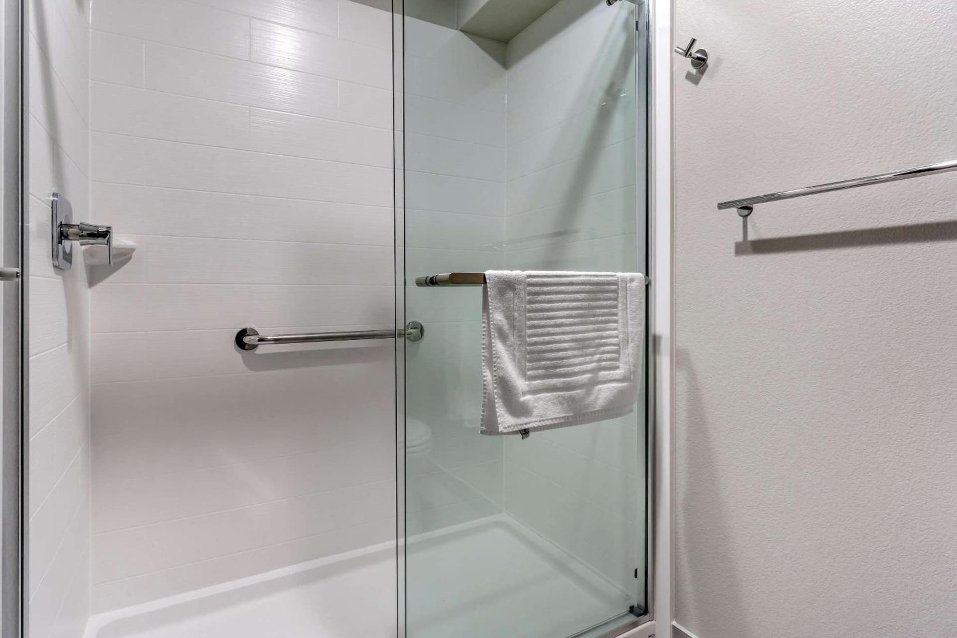 Comfort Inn & Suites Pacific - Auburn gallery photo in Auburn, WA — image 18