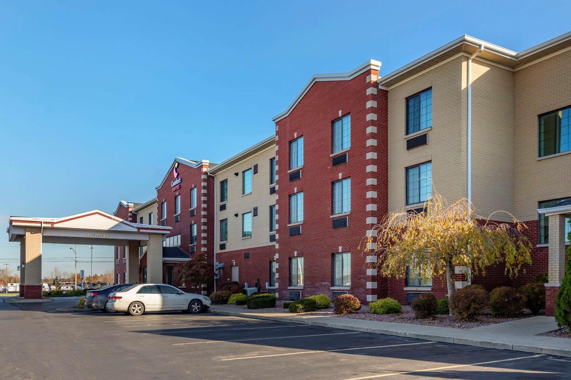 Comfort Suites Grand Rapids South featured exterior or lobby in Grand Rapids, MI — similar hotel