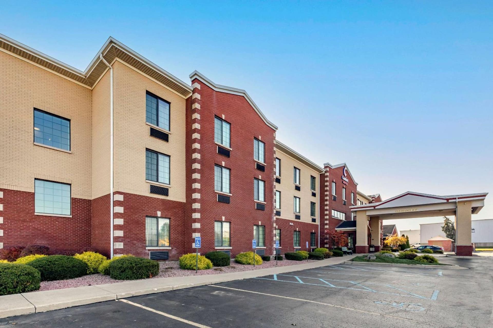 Comfort Suites Grand Rapids South property views in Grand Rapids, MI — gallery photo 3