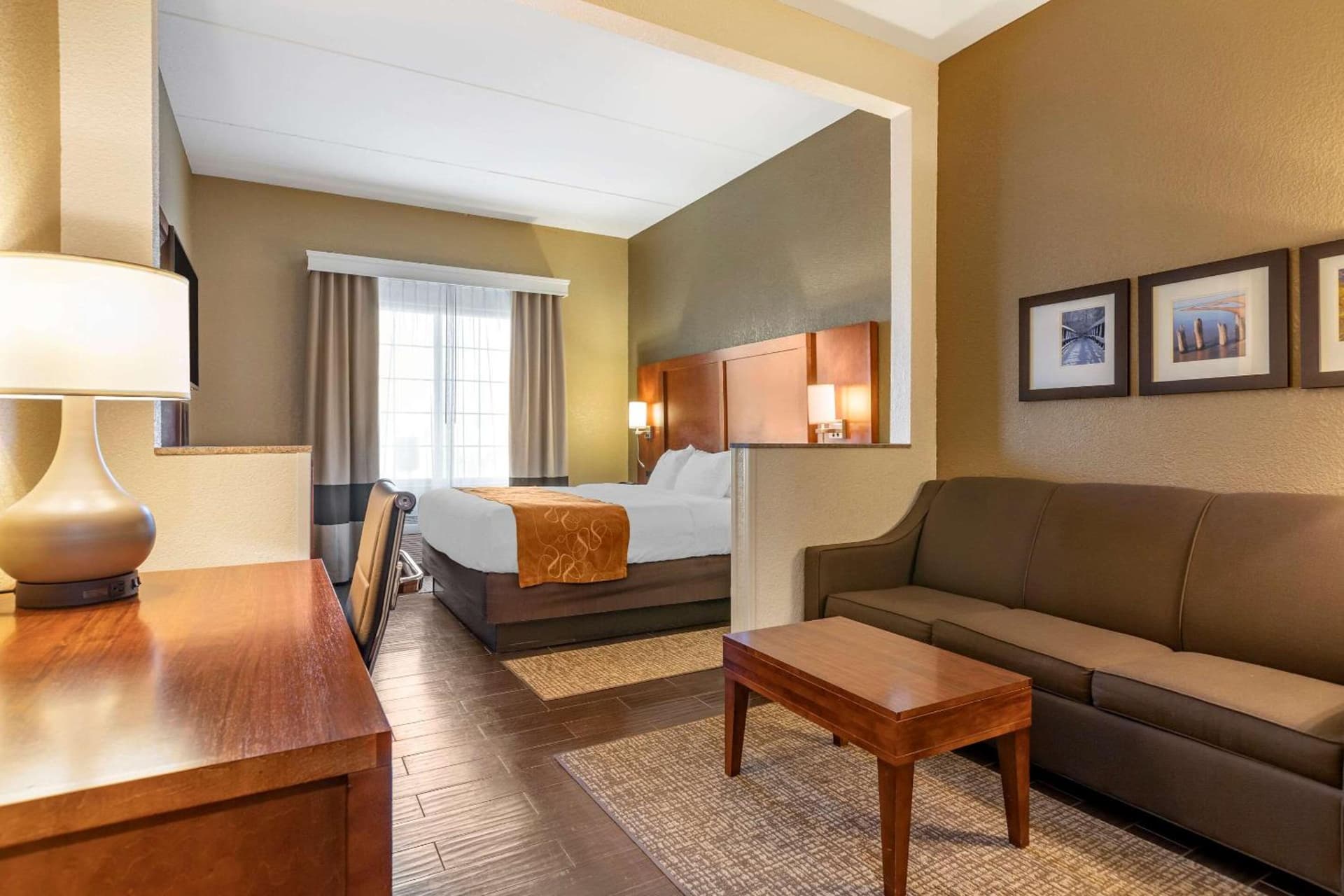 Comfort Suites Grand Rapids South gallery photo in Grand Rapids, MI — image 33