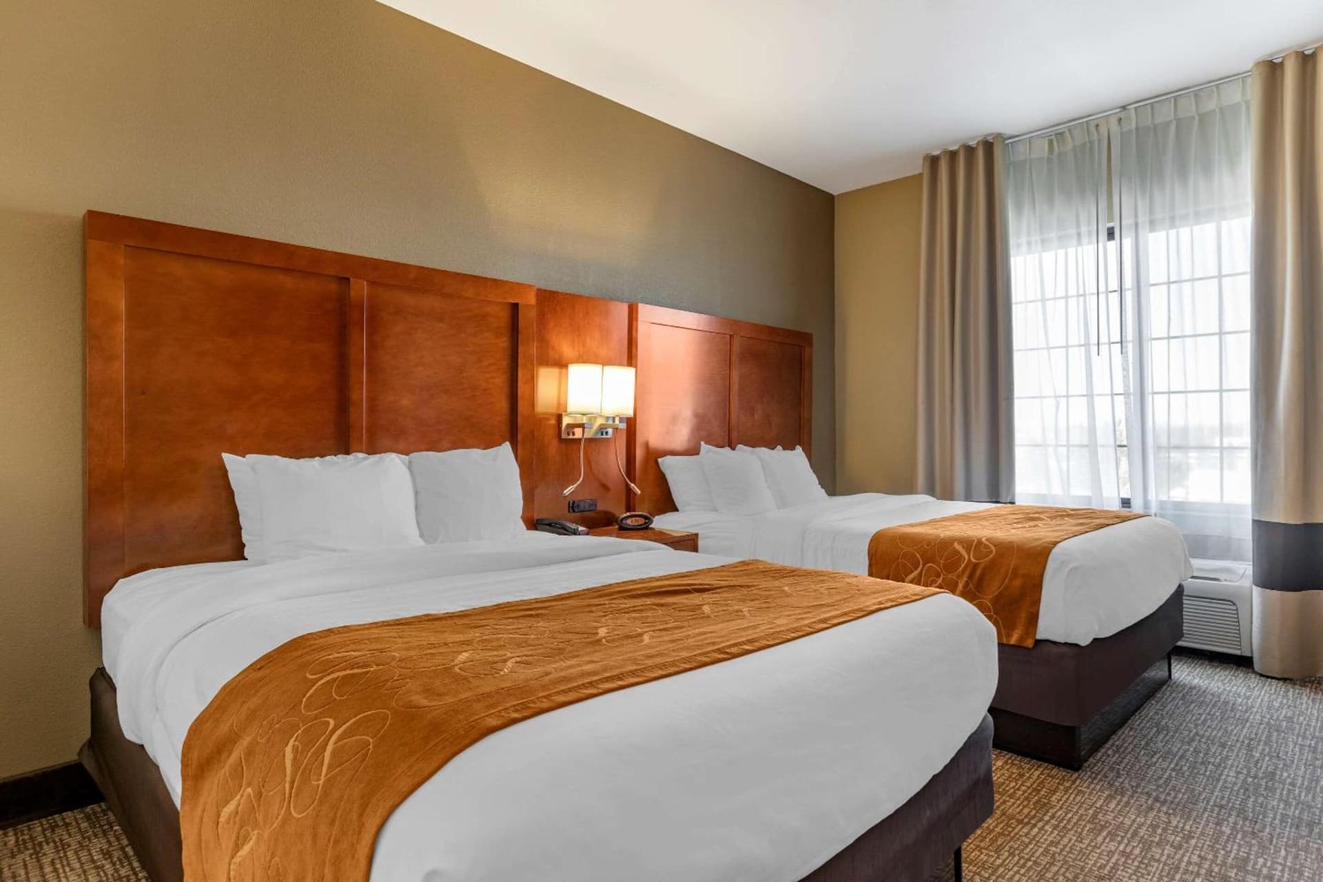 Comfort Suites Grand Rapids South gallery photo in Grand Rapids, MI — image 46