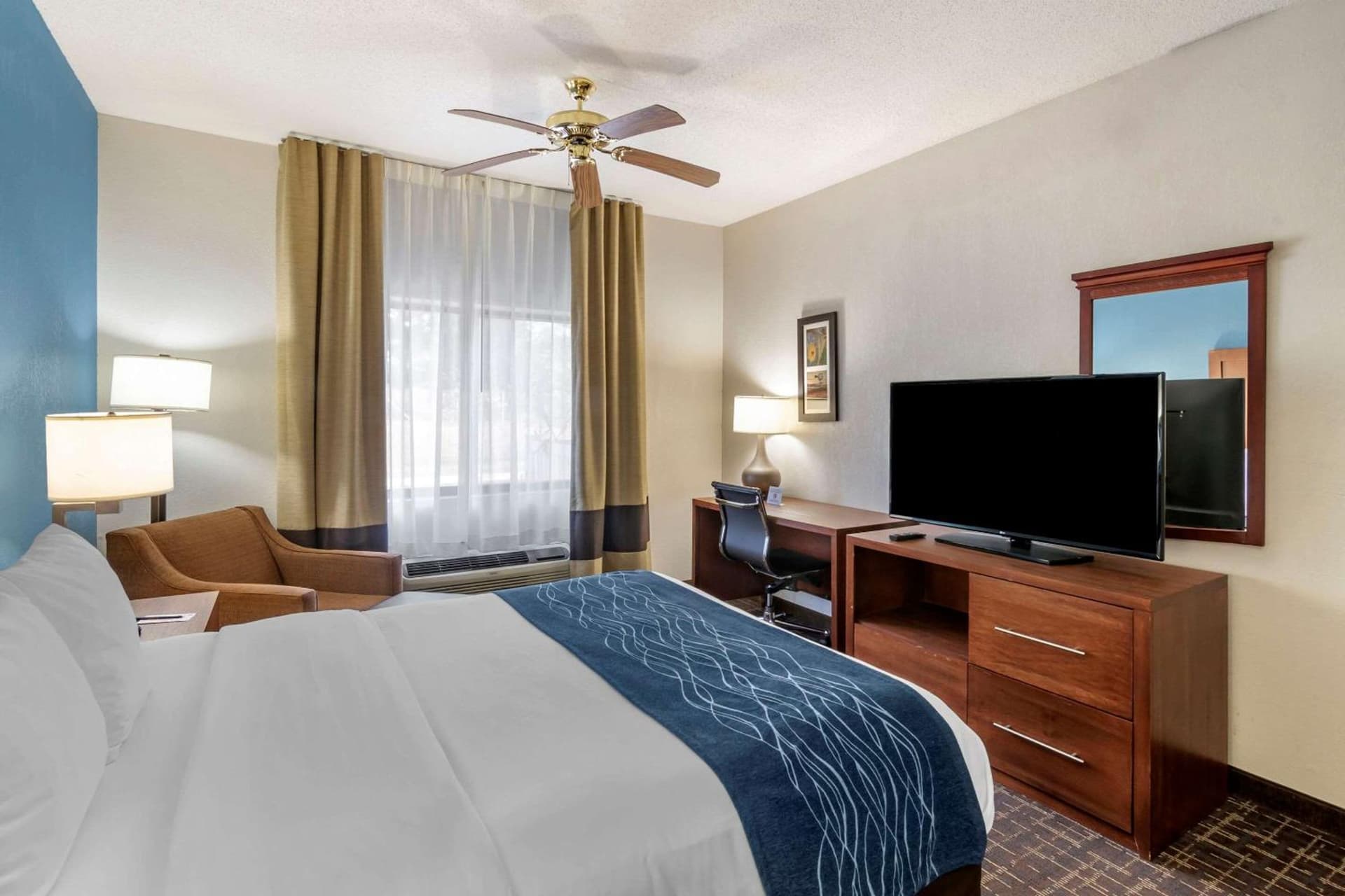 Comfort Inn & Suites Lees Summit - Kansas City gallery photo in Lees Summit, MO — image 10