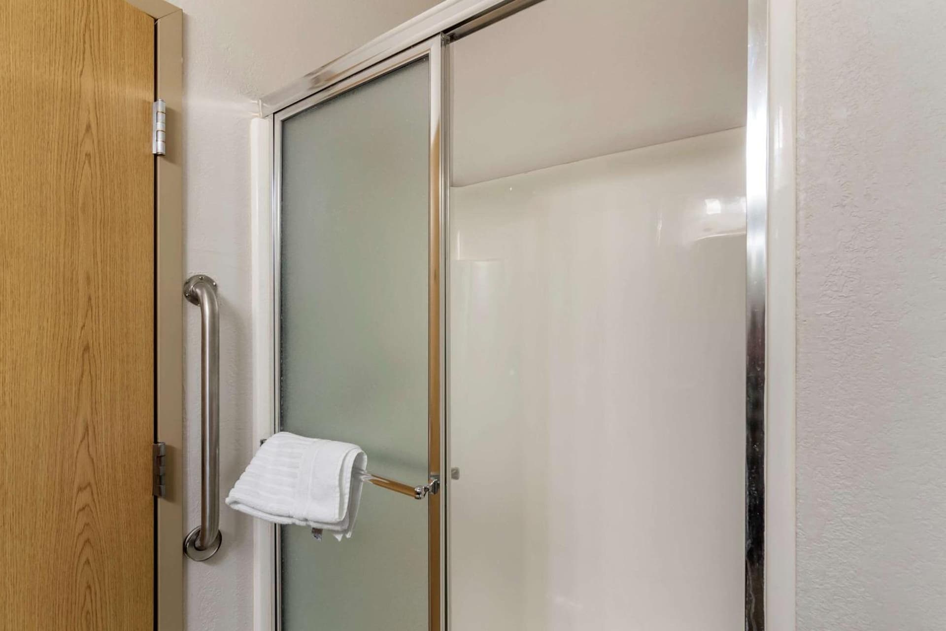 Comfort Inn & Suites Lees Summit - Kansas City gallery photo in Lees Summit, MO — image 32