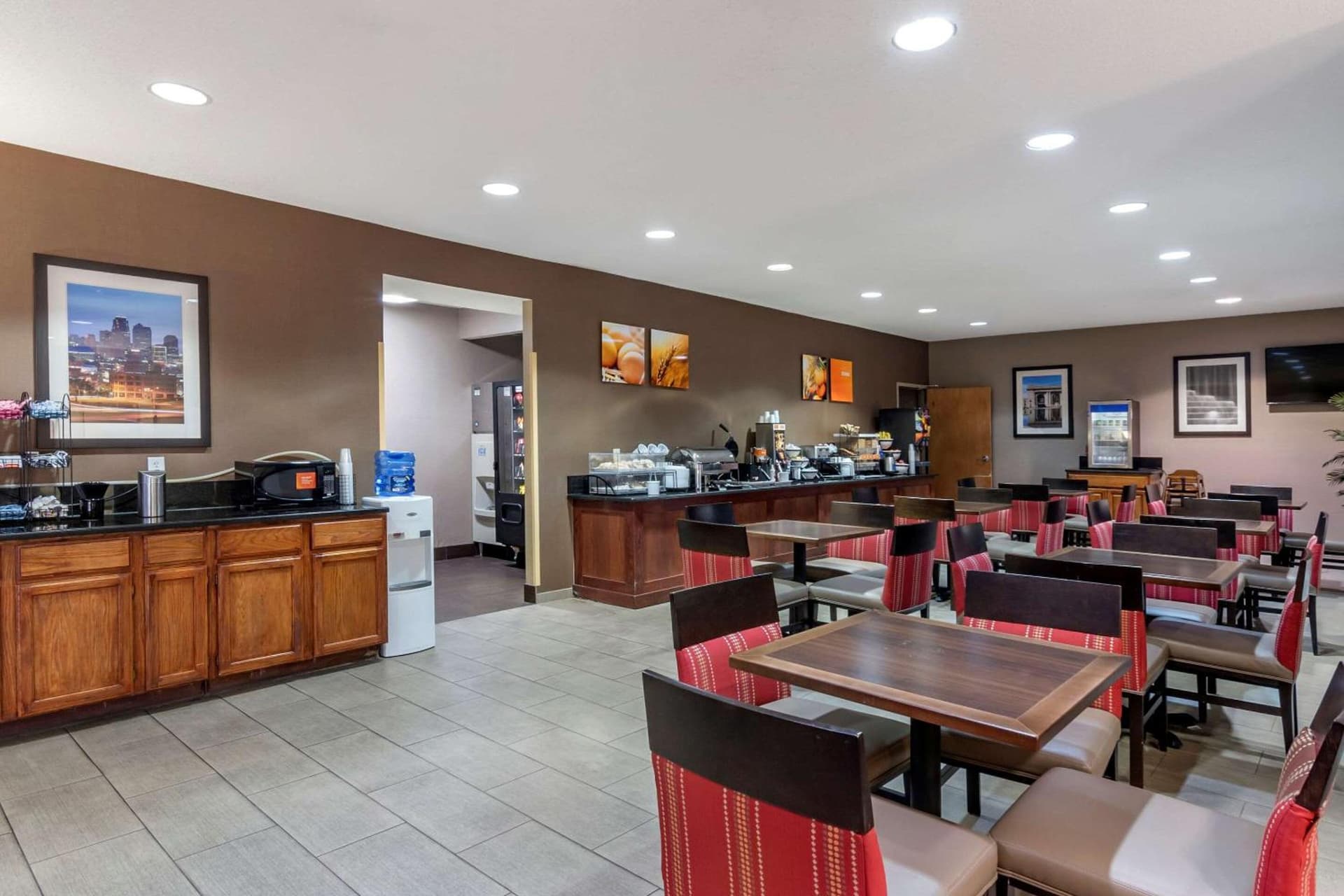 Comfort Inn & Suites Lees Summit - Kansas City gallery photo in Lees Summit, MO — image 26