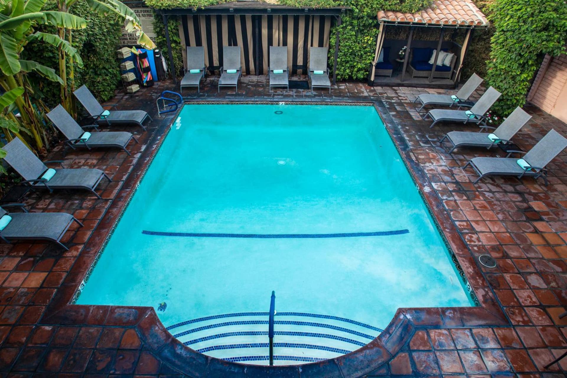Hotel California - A Town & Desert Boutique Hotel property views in Palm Springs, CA — gallery photo 3