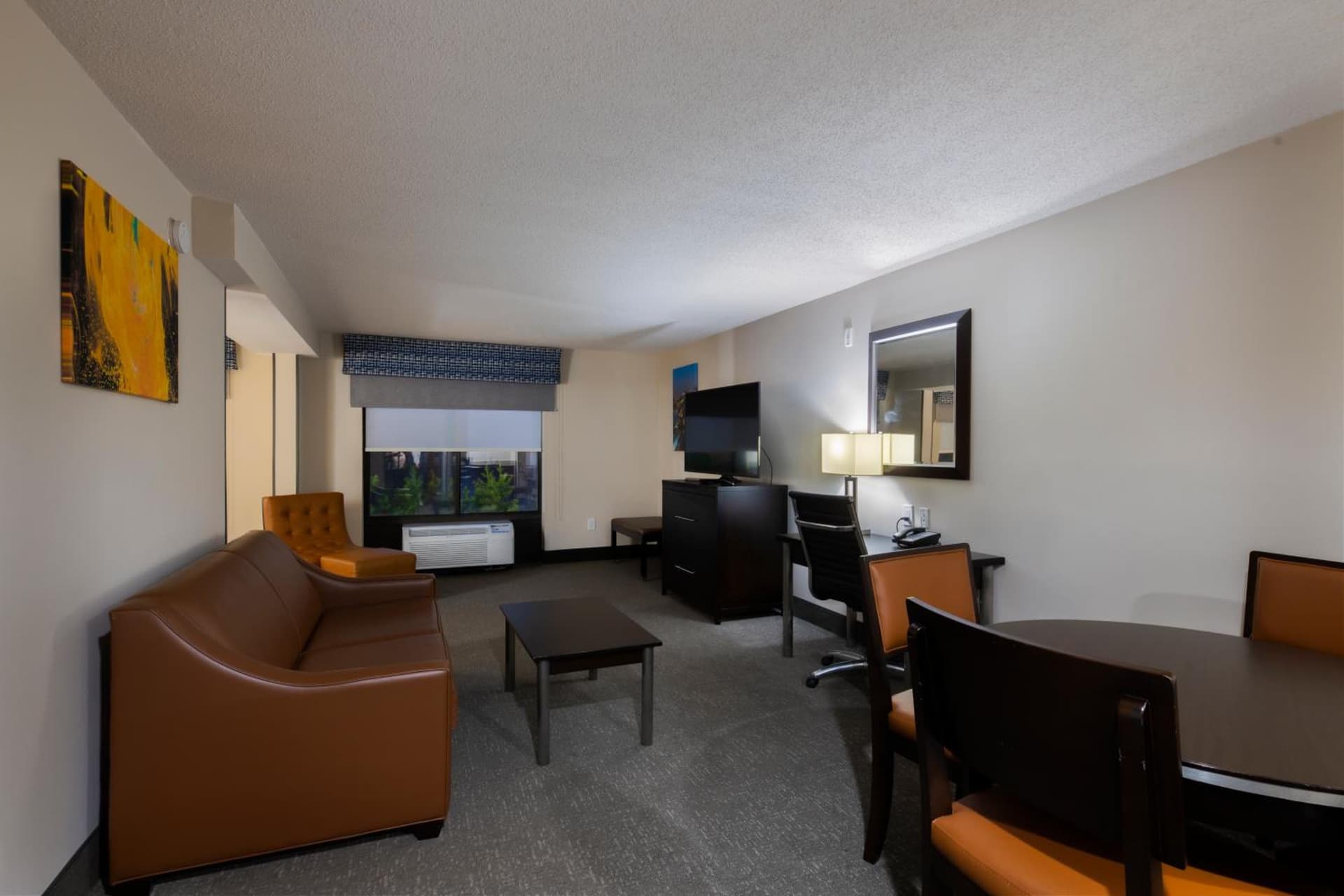 Wingate by Wyndham Atlanta Galleria/ Ballpark gallery photo in Atlanta, GA — image 32