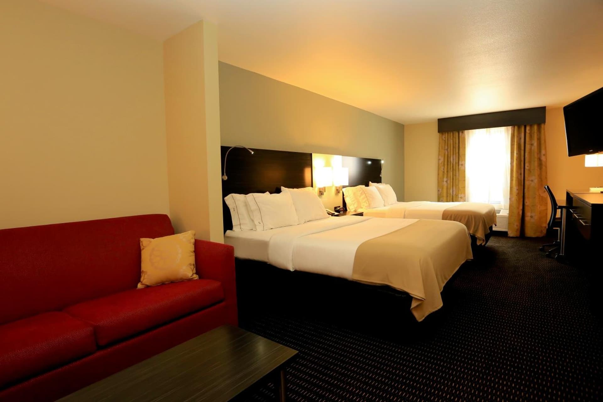 Holiday Inn Express & Suites Marion Northeast by IHG property views in Marion, IL — gallery photo 3