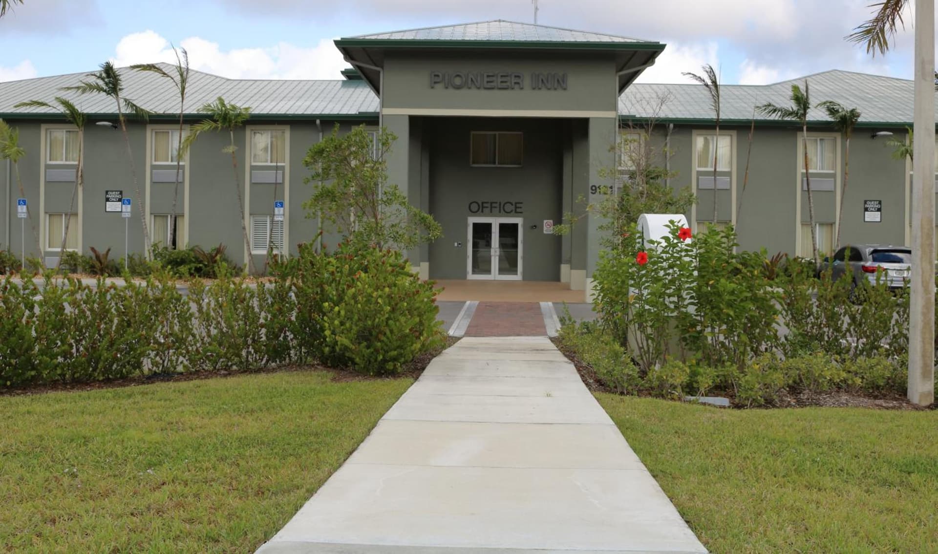Pioneer Inn property views in West Palm Beach, FL — gallery photo 3