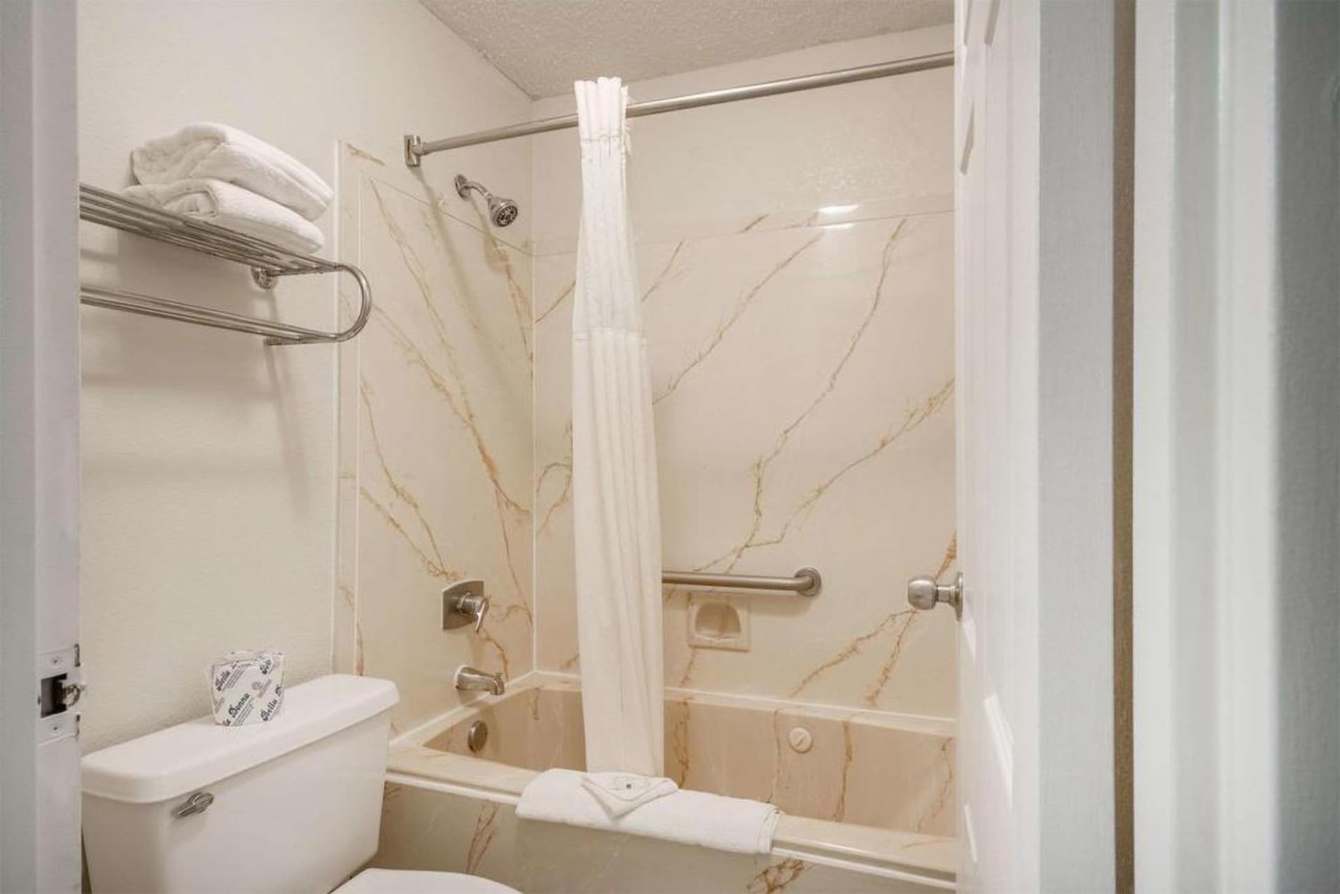 Coratel Plus Suites Wichita West Airport gallery photo in Wichita, KS — image 27