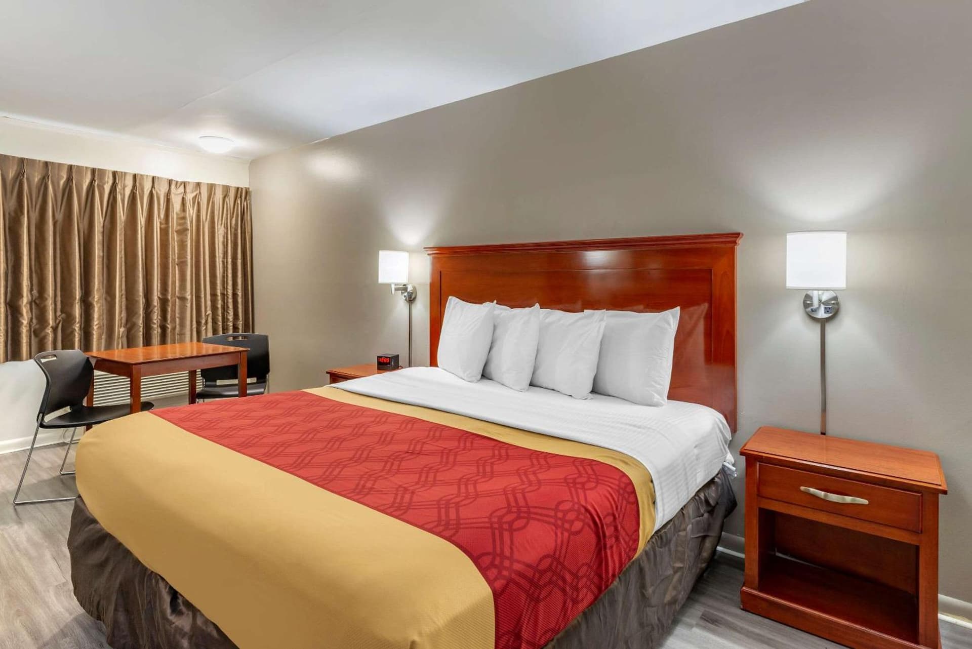 Econo Lodge Charlottesville North - University Area gallery photo in Charlottesville, VA — image 18
