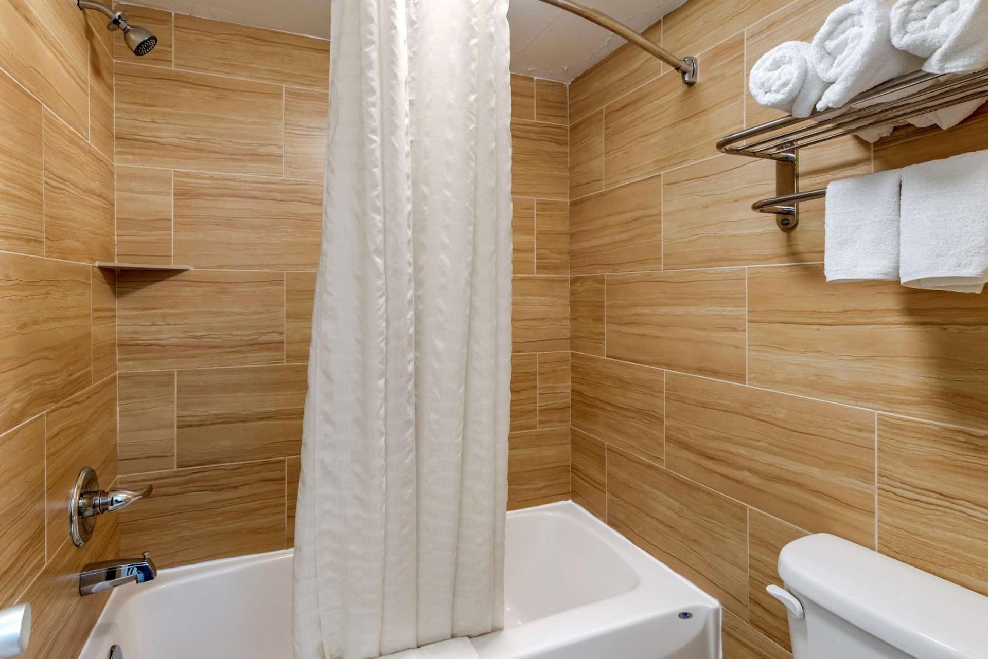 Econo Lodge Charlottesville North - University Area gallery photo in Charlottesville, VA — image 20