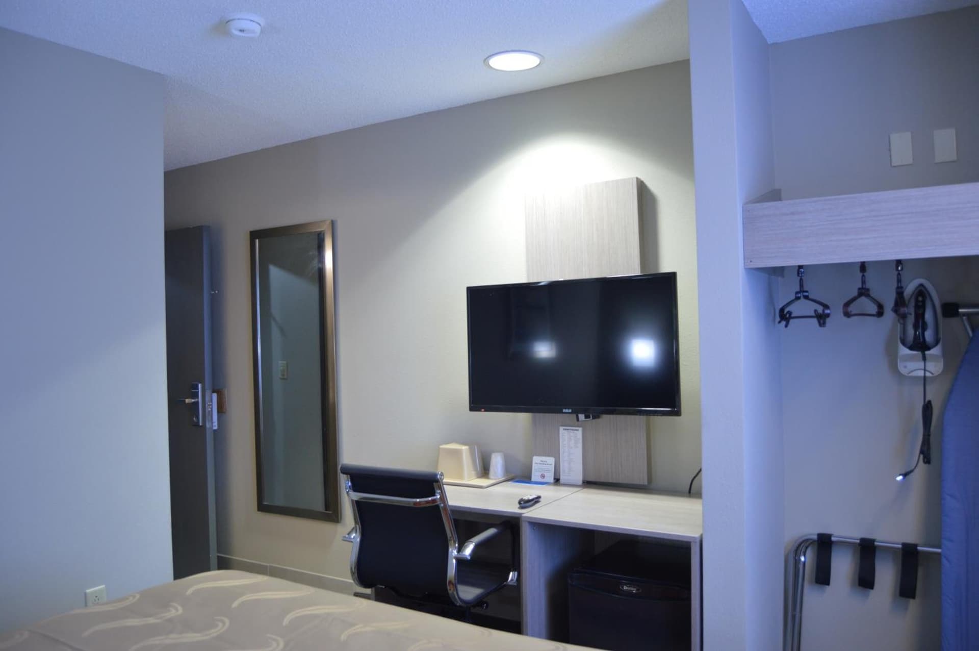 Quality Inn & Suites Grove City-Outlet Mall gallery photo in Grove City, PA — image 38