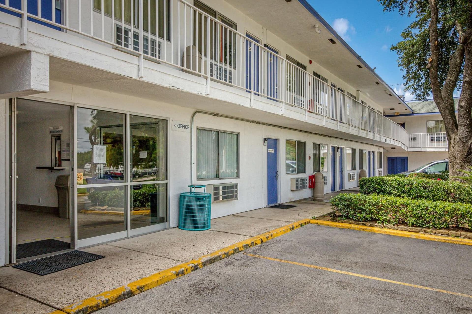 Motel 6-Conroe, TX interior in Conroe, TX — gallery photo 2