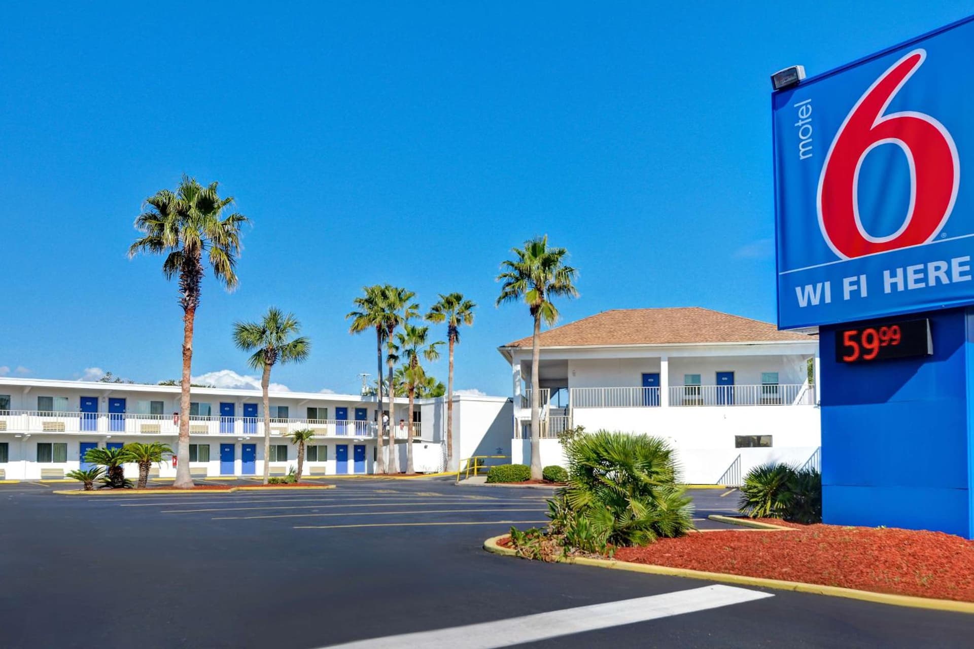 Motel 6-Destin, FL property views in Destin, FL — gallery photo 3