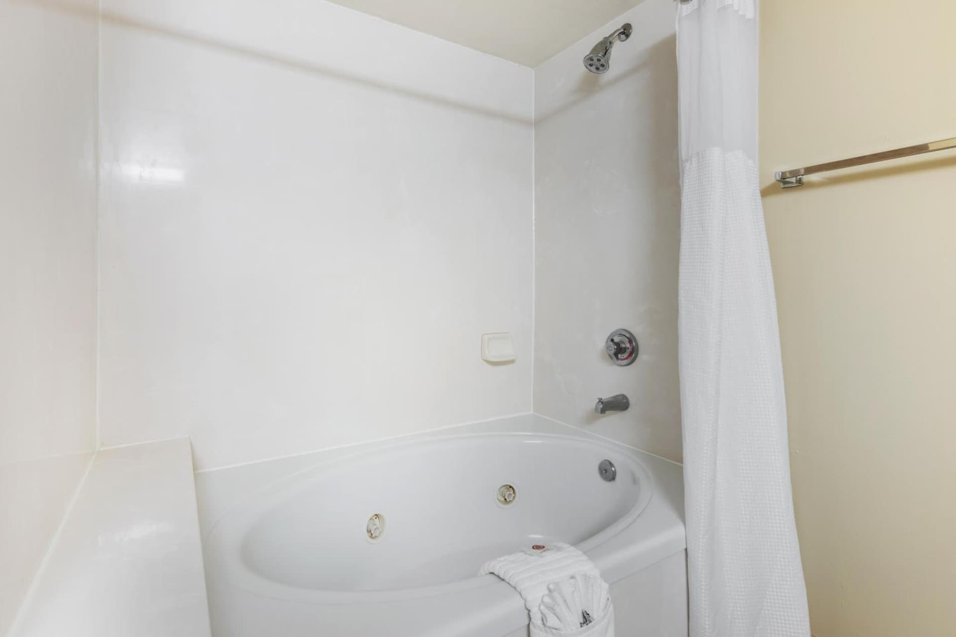 Comfort Inn & Suites Tavares North gallery photo in Tavares, FL — image 26
