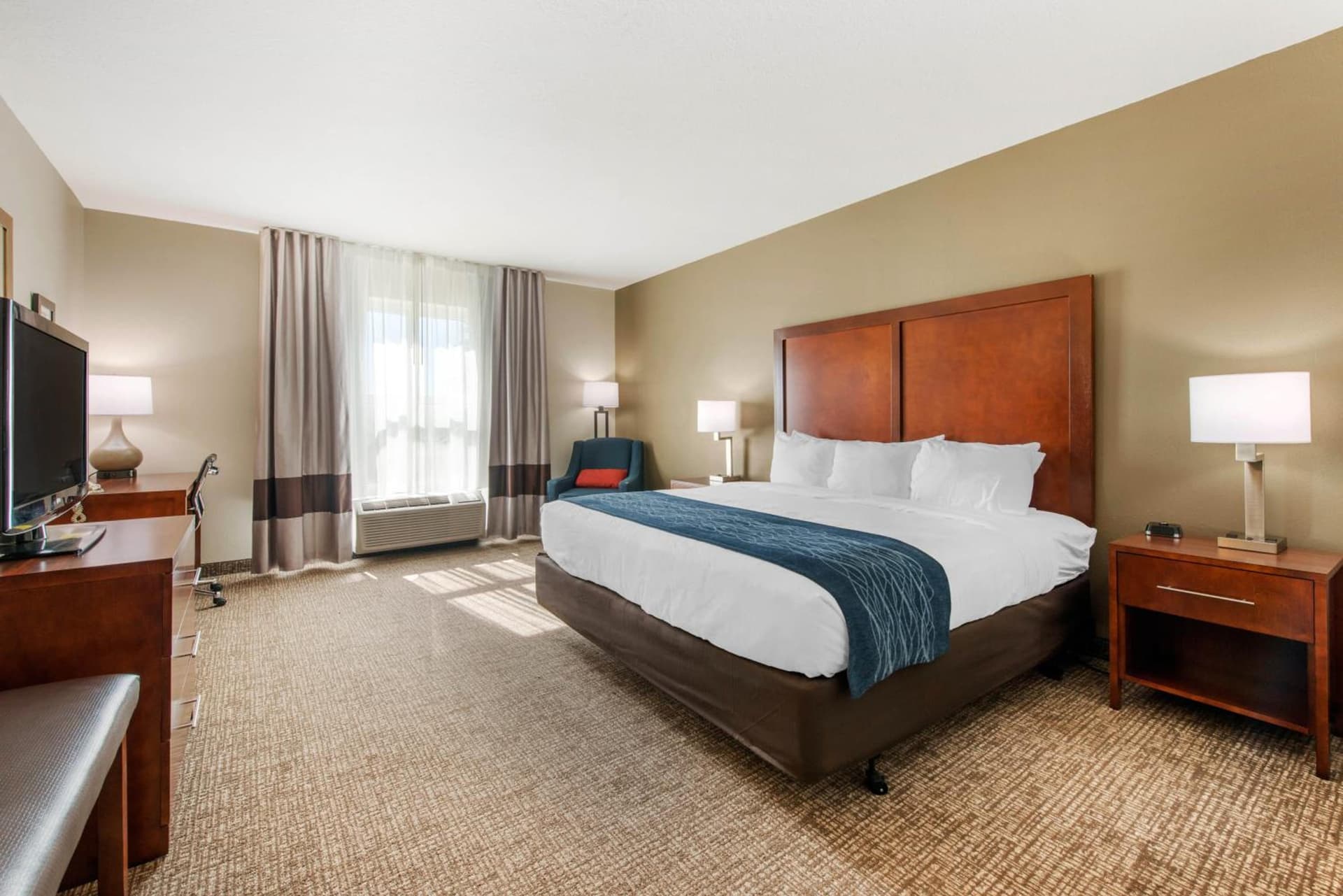 Comfort Inn & Suites Tavares North gallery photo in Tavares, FL — image 18