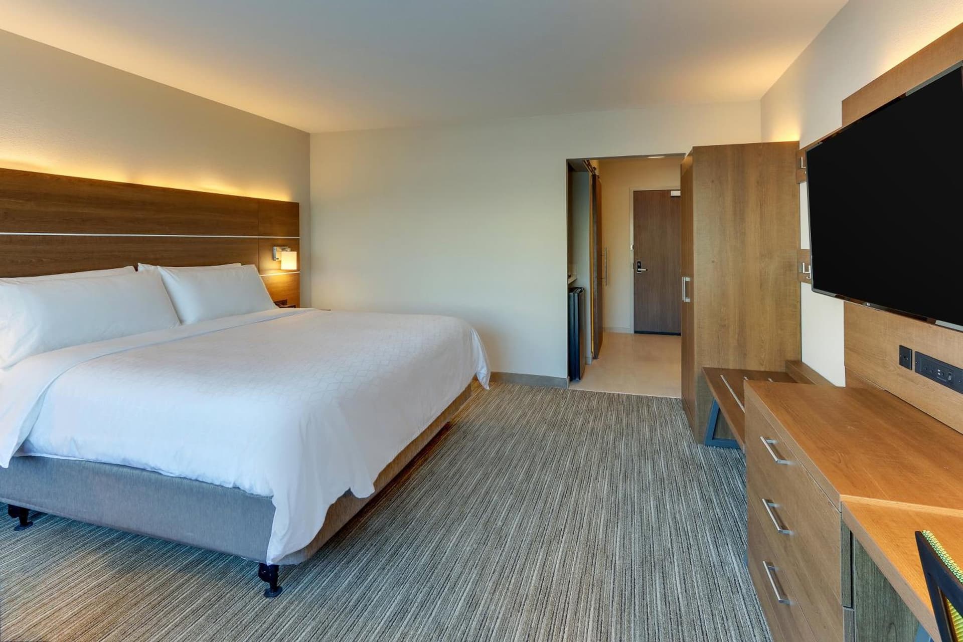 Holiday Inn Express & Suites - Roanoke – Civic Center gallery photo in Roanoke, VA — image 29