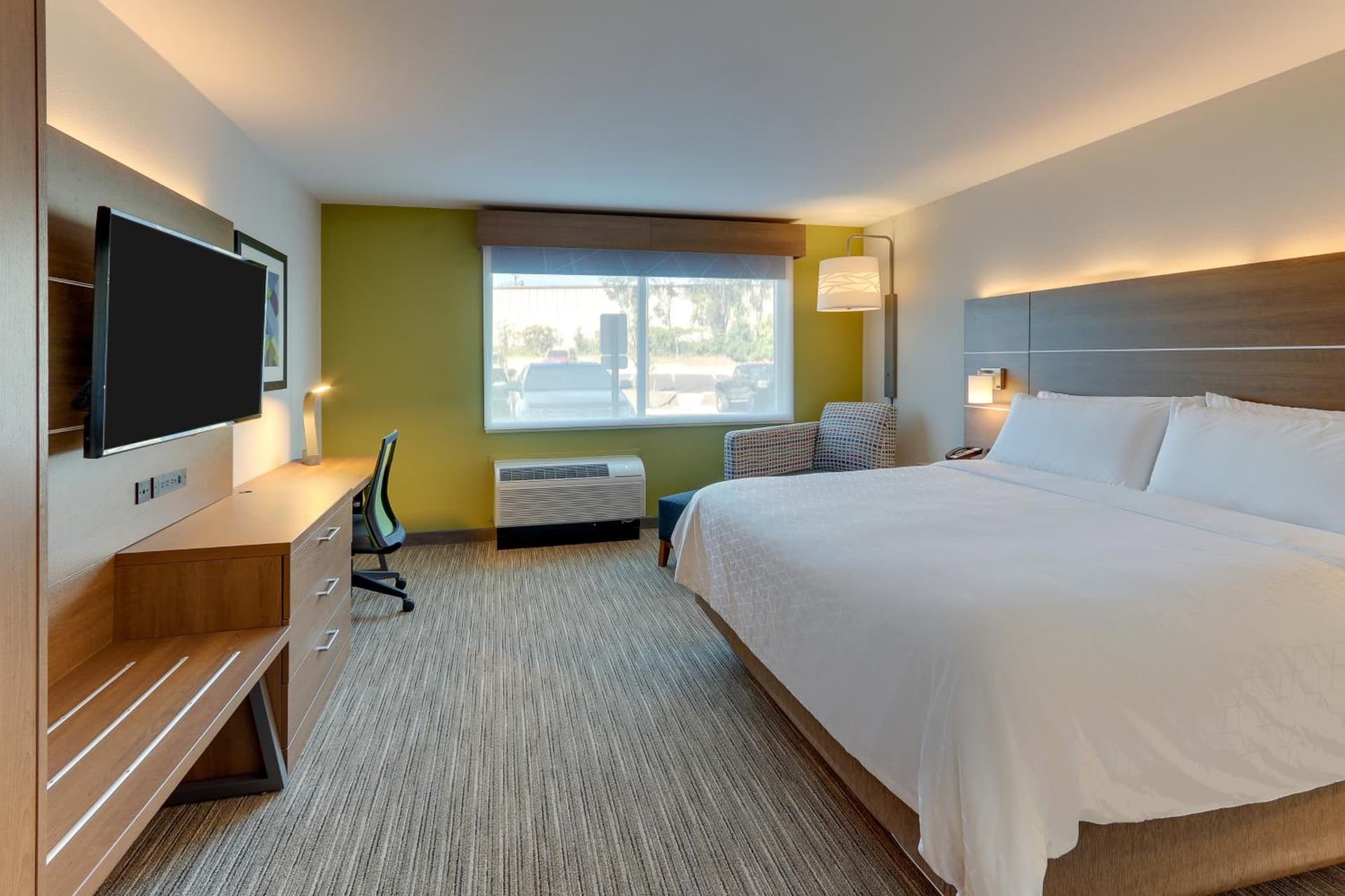 Holiday Inn Express & Suites - Roanoke – Civic Center gallery photo in Roanoke, VA — image 33