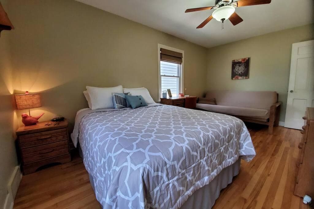 ☆Oakley's Oasis: A Dharma Dwellings Designed Home☆ property views in Rochester, MN — gallery photo 3