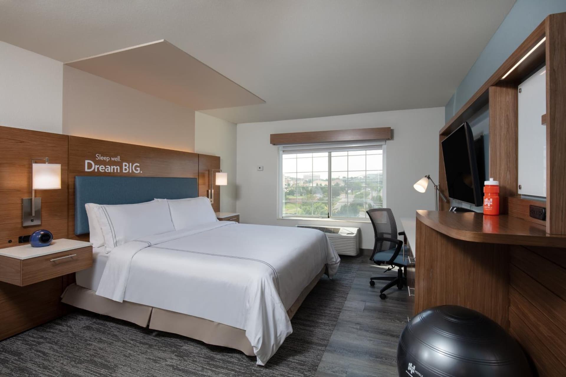 EVEN Hotels Denver Tech Center-Englewood by IHG gallery photo in Centennial, CO — image 24