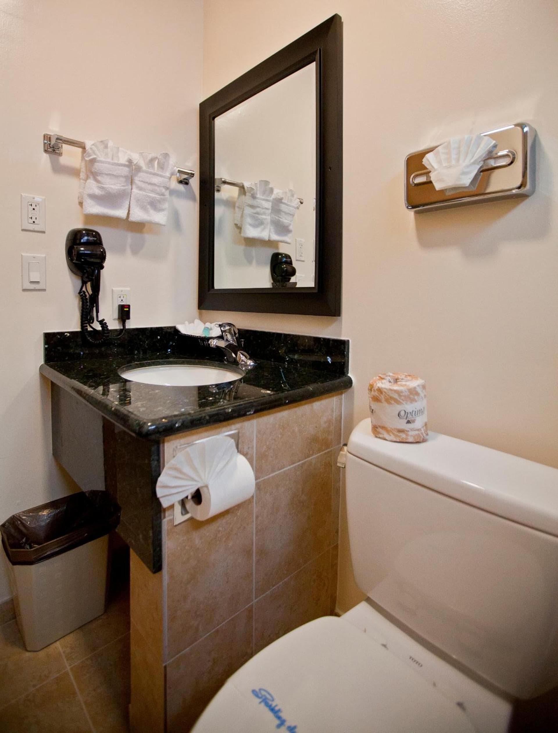 Dunes Inn - Sunset gallery photo in Los Angeles, CA — image 15