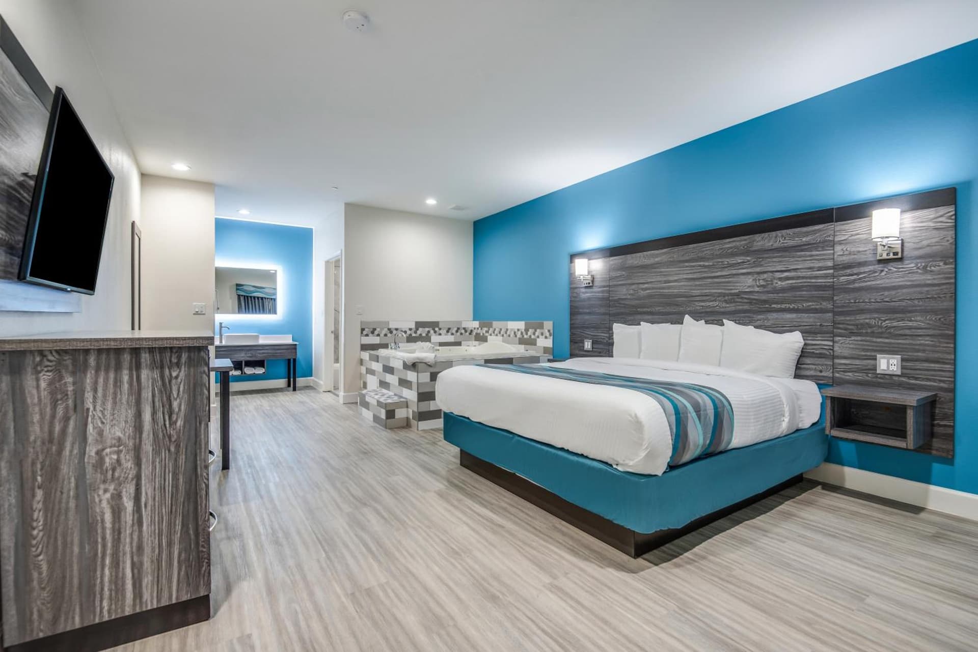 Americas Best Value Inn & Suites Houston at Hwy 6 property views in Houston, TX — gallery photo 3