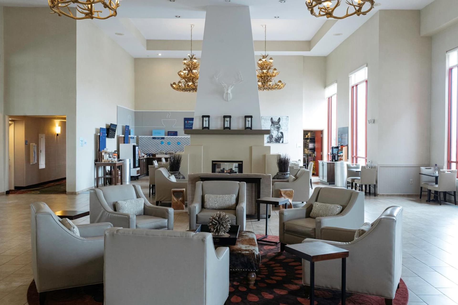 Holiday Inn Express & Suites - Olathe North by IHG gallery photo in Olathe, KS — image 21