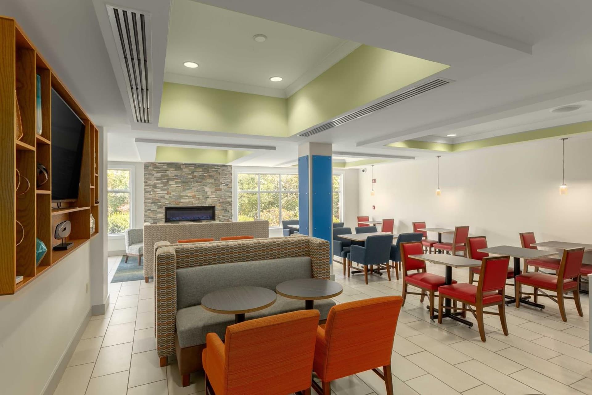 Holiday Inn Express Hotel & Suites Binghamton University-Vestal by IHG gallery photo in Vestal — image 19