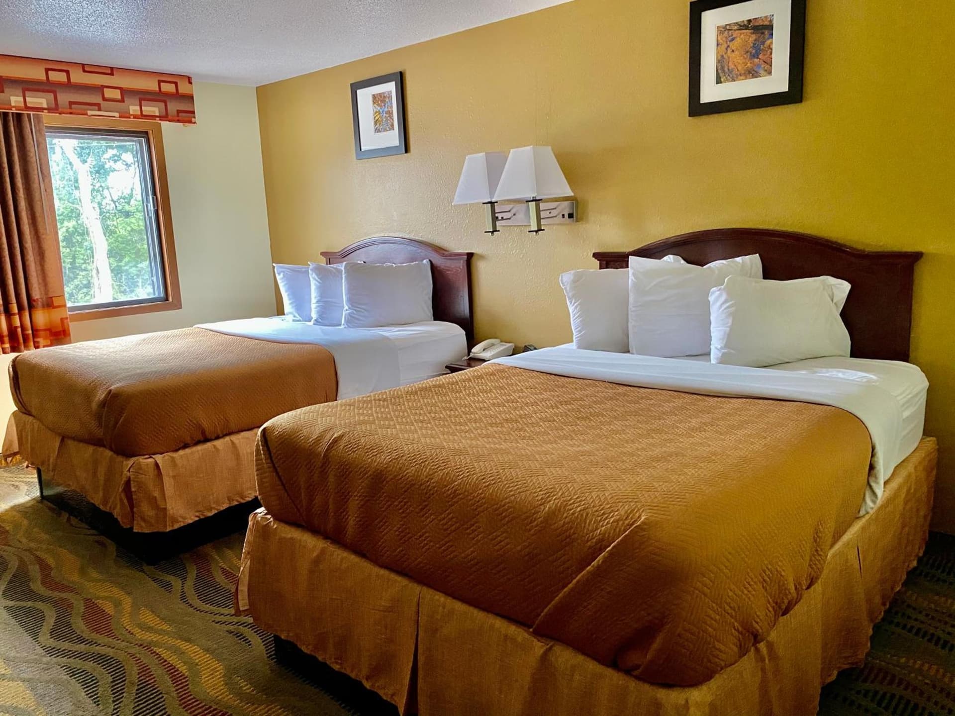 Travelodge by Wyndham La Porte/Michigan City Area gallery photo in LaPorte, IN — image 41