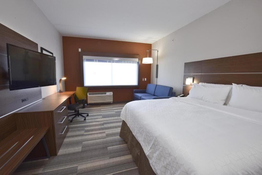 Holiday Inn Express & Suites Junction by IHG property views in Junction, TX — gallery photo 3