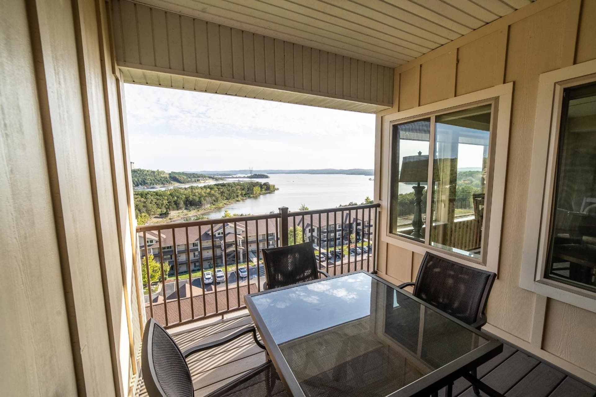 Majestic at Table Rock interior in Branson, MO — gallery photo 2
