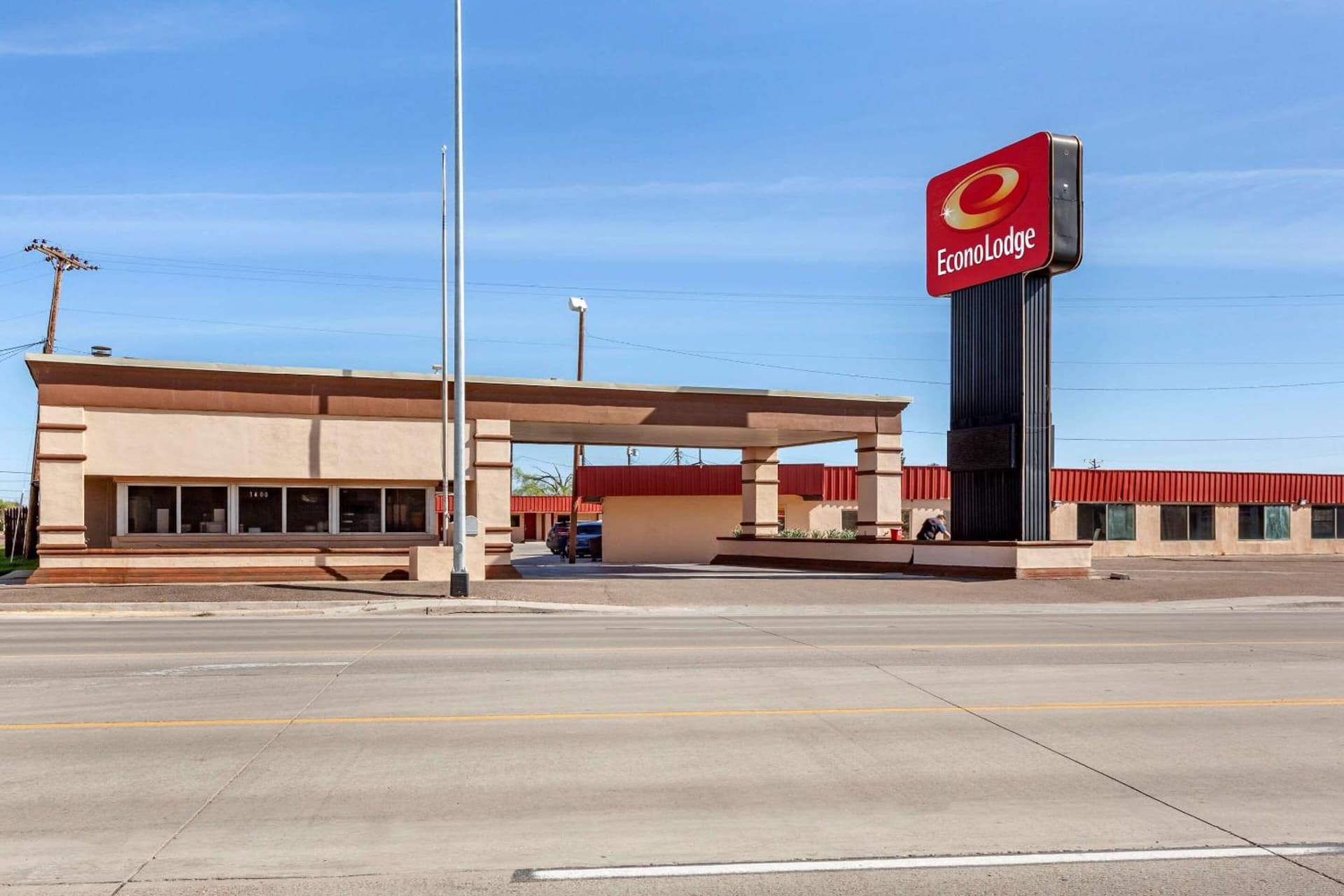 Econo Lodge Clovis interior in Clovis, NM — gallery photo 2