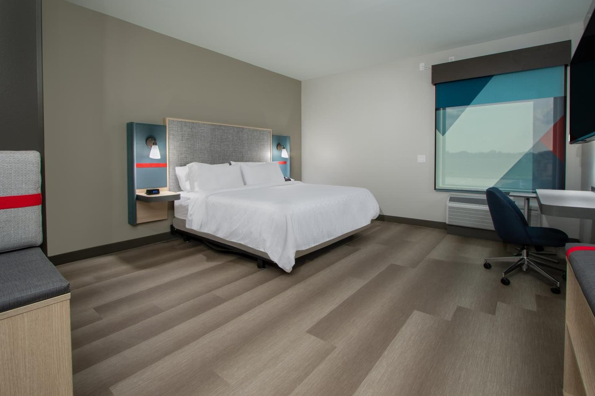 Avid hotels - Beaumont by IHG gallery photo in Beaumont, TX — image 12