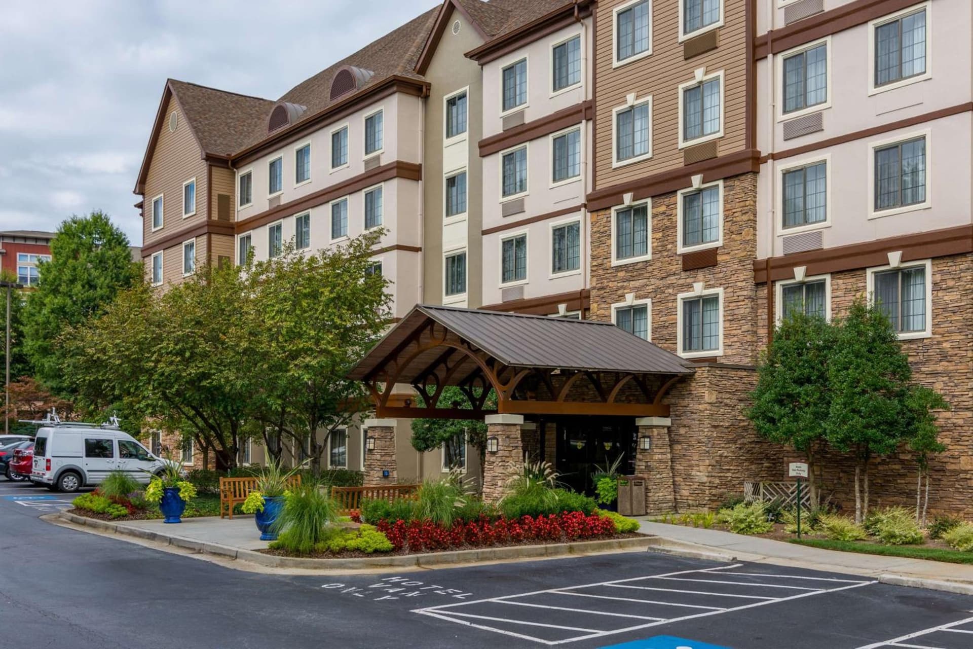 Sonesta ES Suites Atlanta Perimeter Center exterior or lobby in Atlanta, GA — main listing photo