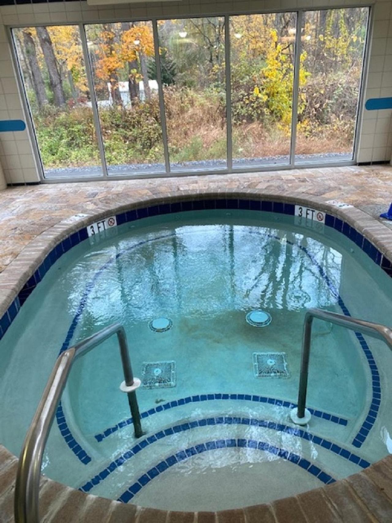 Pocono Villas Resort interior in East Stroudsburg, PA — gallery photo 2
