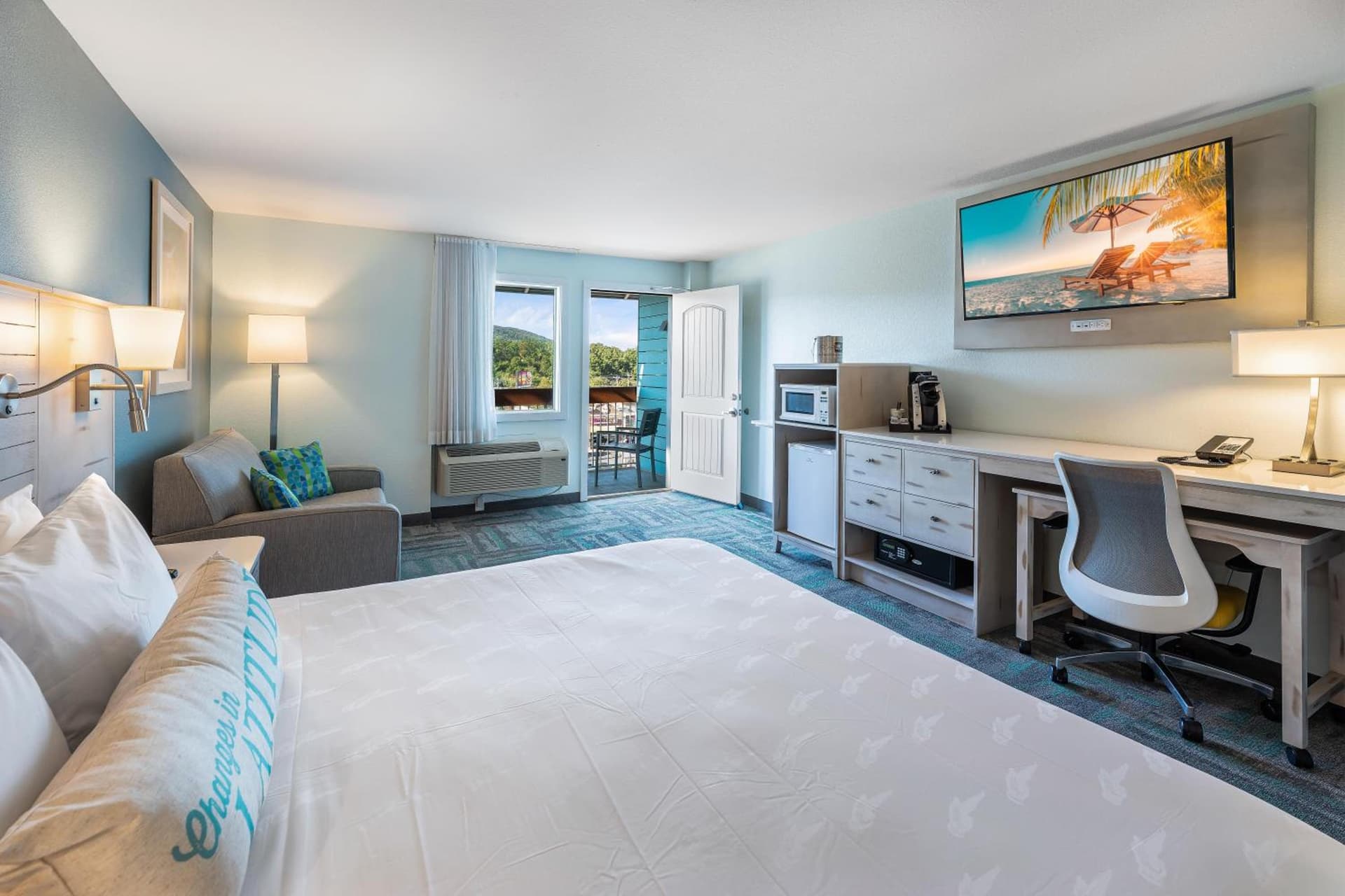 Margaritaville Island Inn interior in Pigeon Forge, TN — gallery photo 2