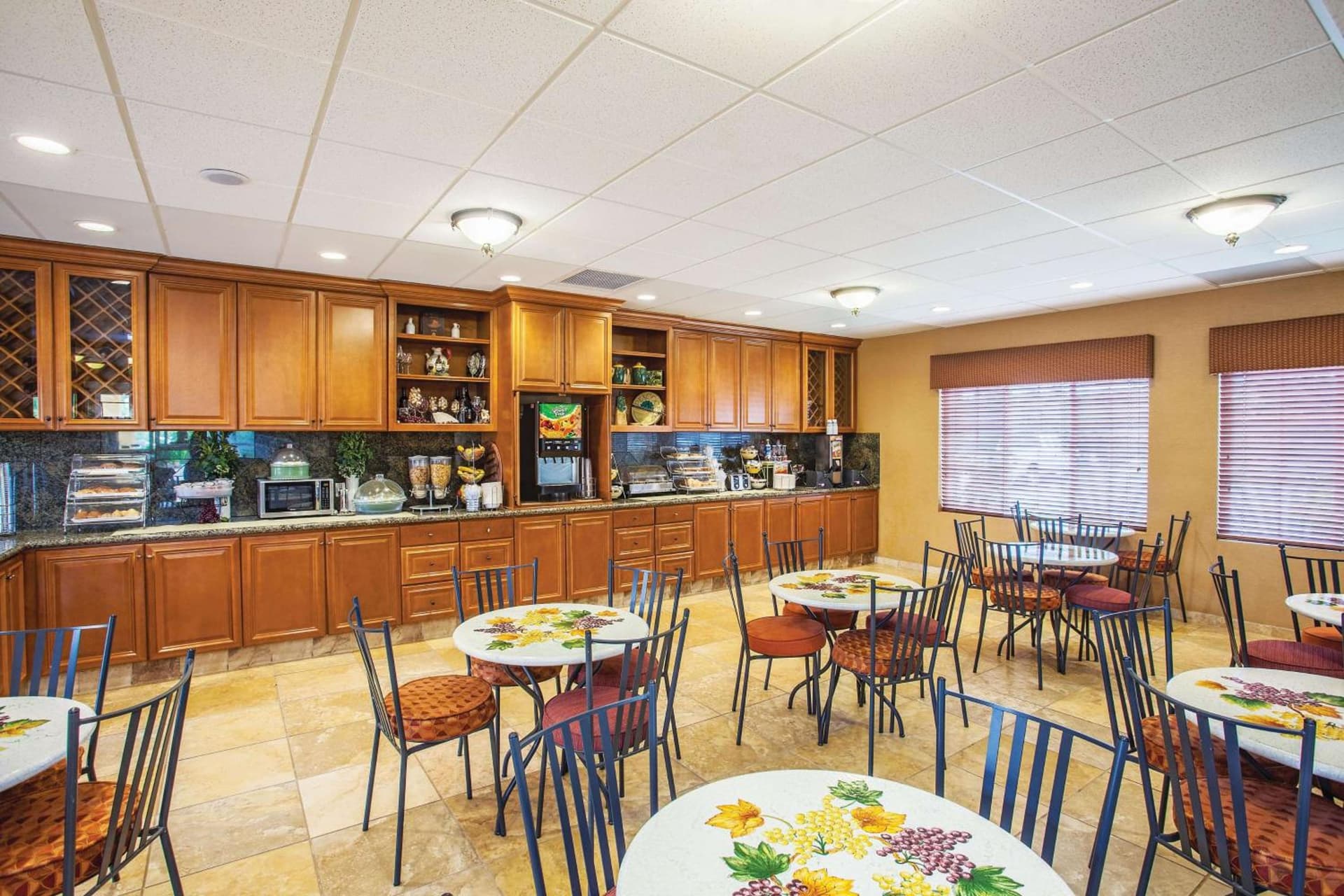 La Quinta by Wyndham Paso Robles gallery photo in Paso Robles, CA — image 4