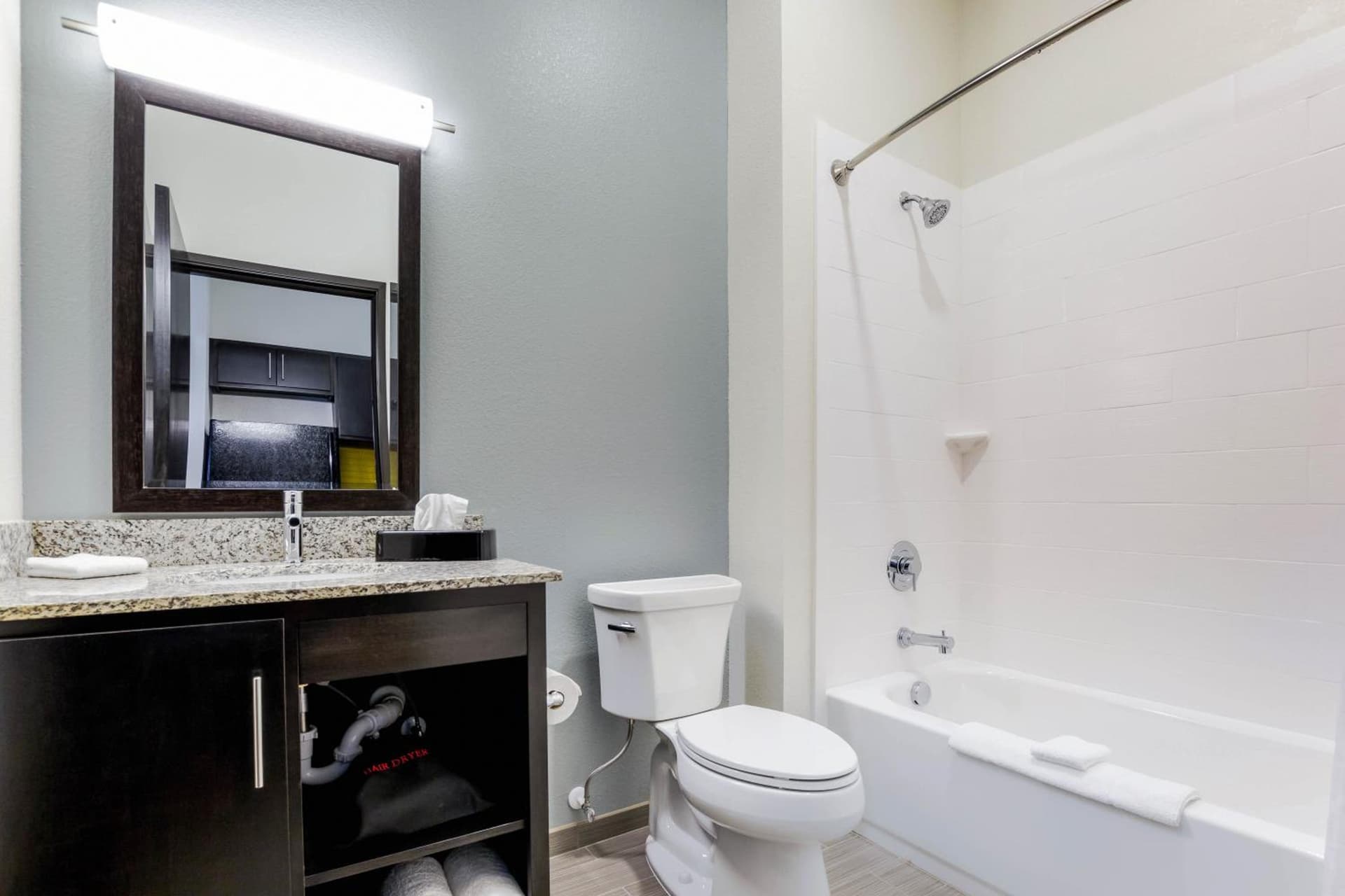 MainStay Suites Winfield-Teays Valley gallery photo in Hurricane, WV — image 11