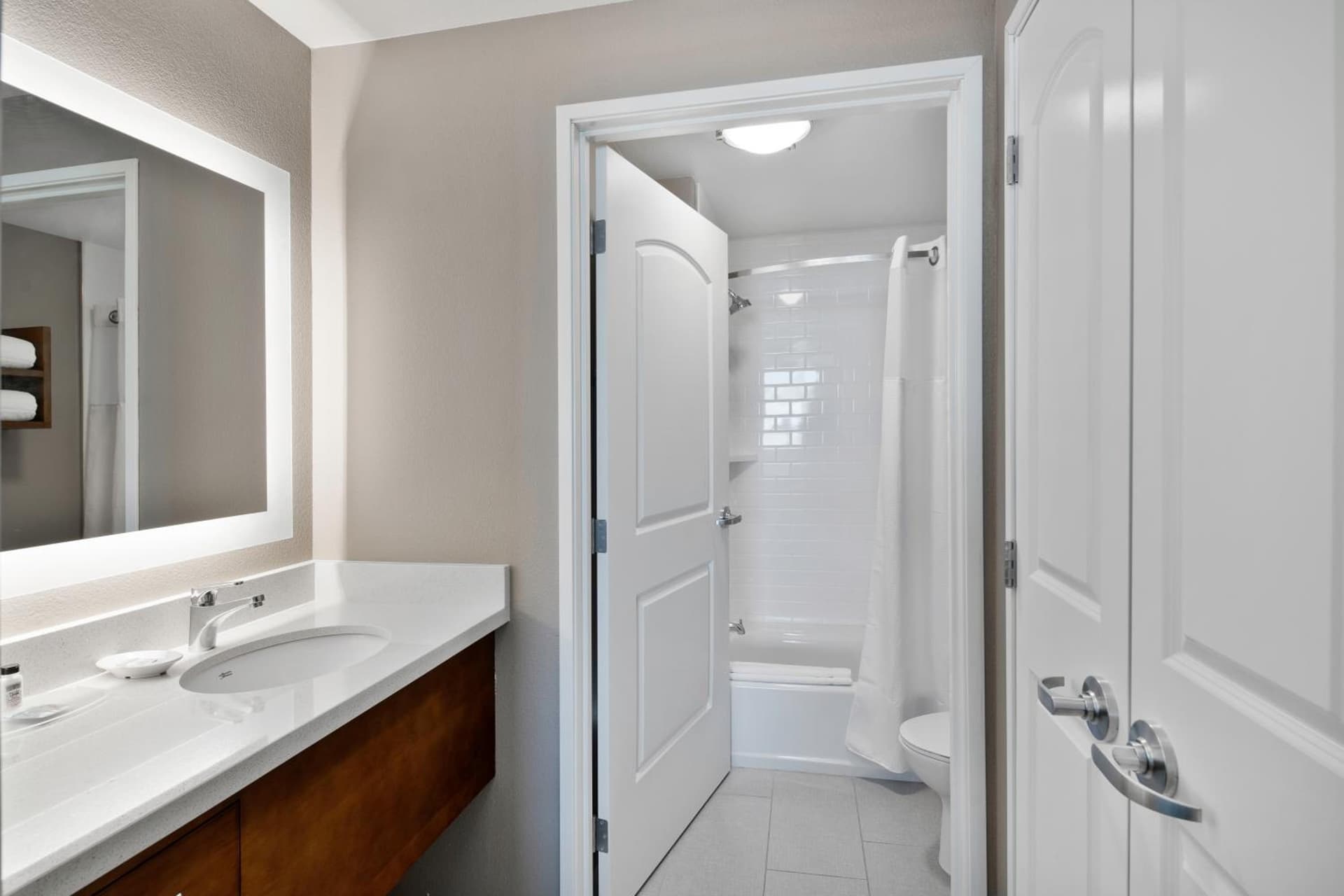 Staybridge Suites Irvine - John Wayne Airport by IHG gallery photo in Irvine, CA — image 49