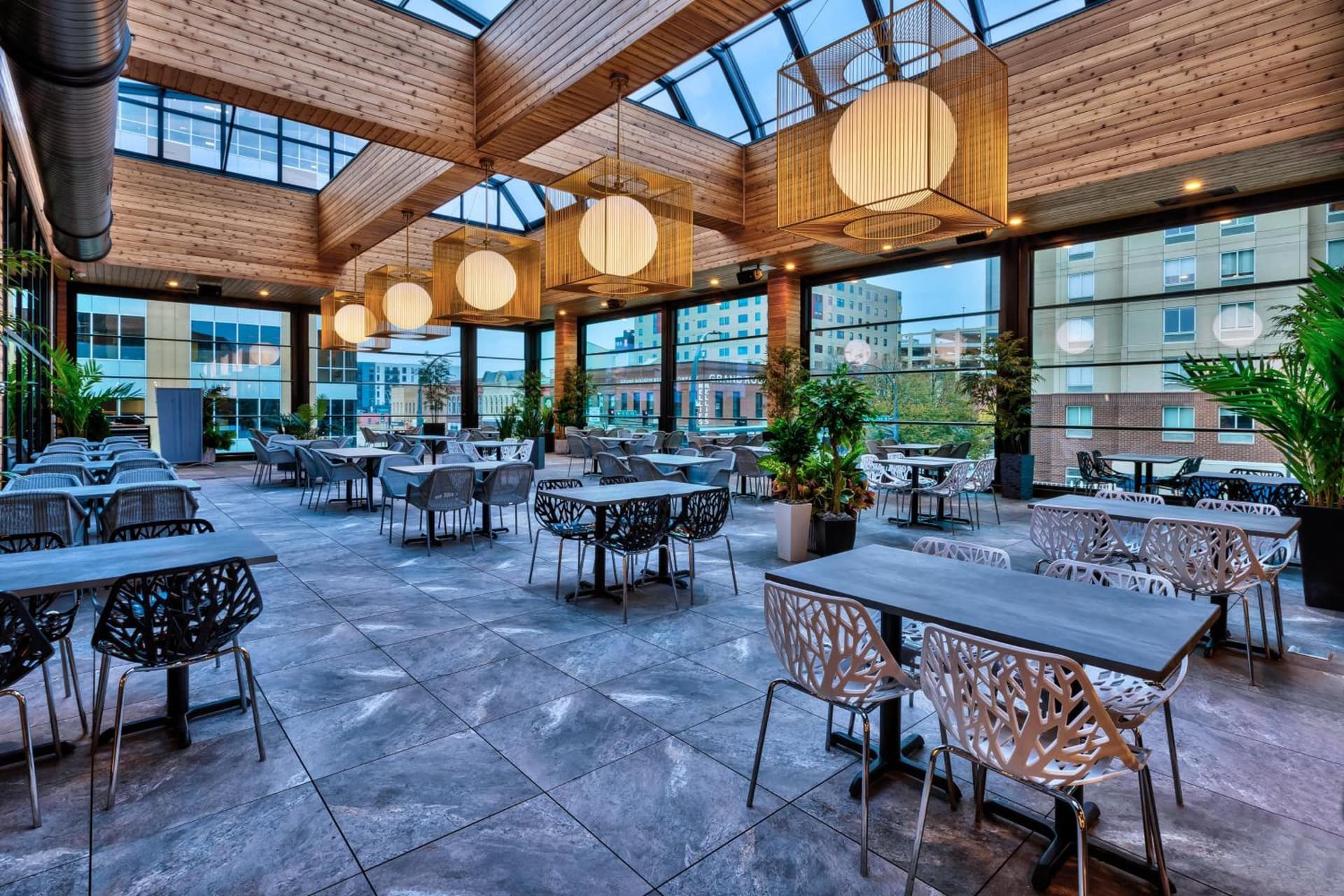 Hotel Indigo Rochester - Mayo Clinic Area by IHG property views in Rochester, MN — gallery photo 3
