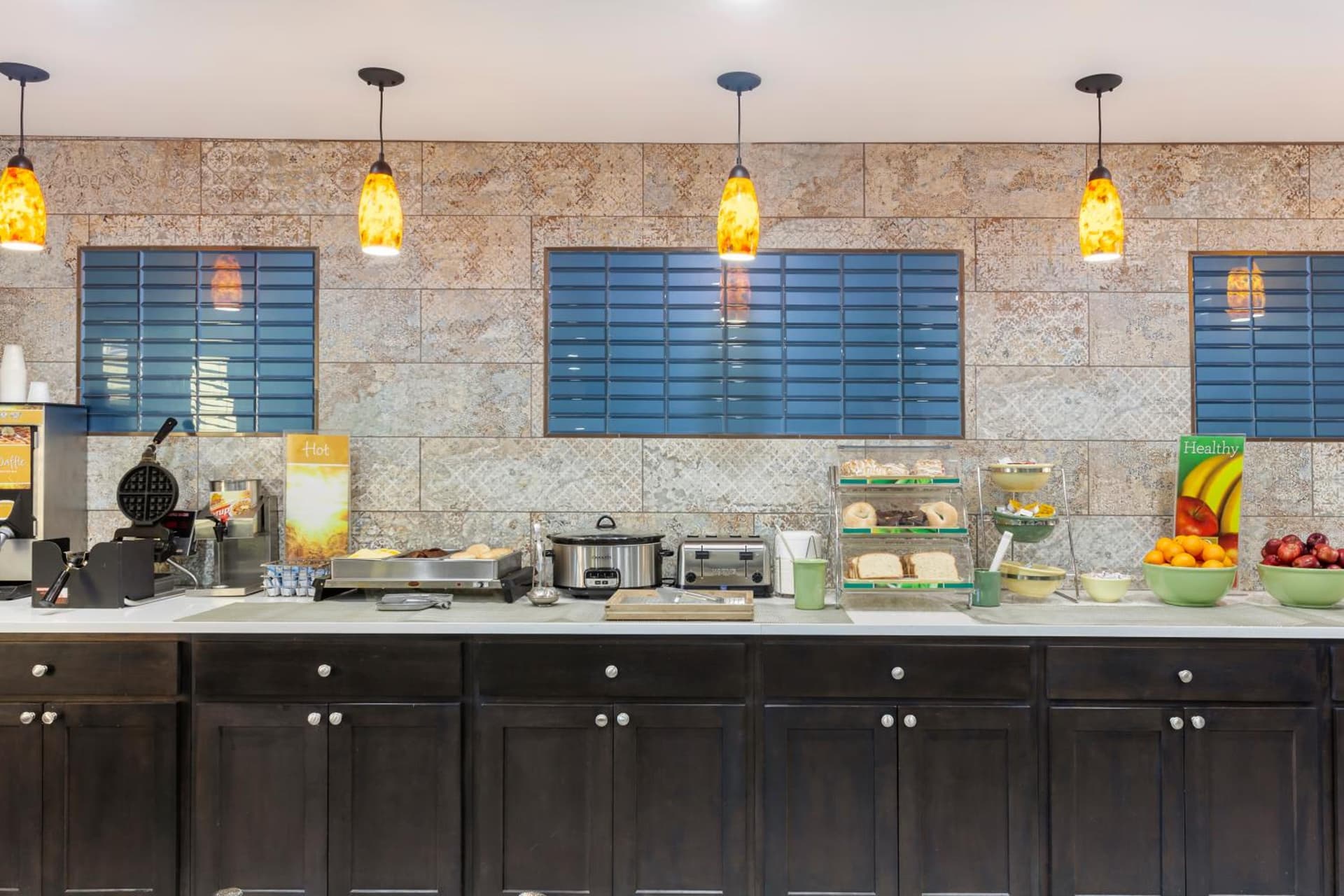 Quality Inn & Suites Goodyear - Phoenix West gallery photo in Goodyear, AZ — image 8
