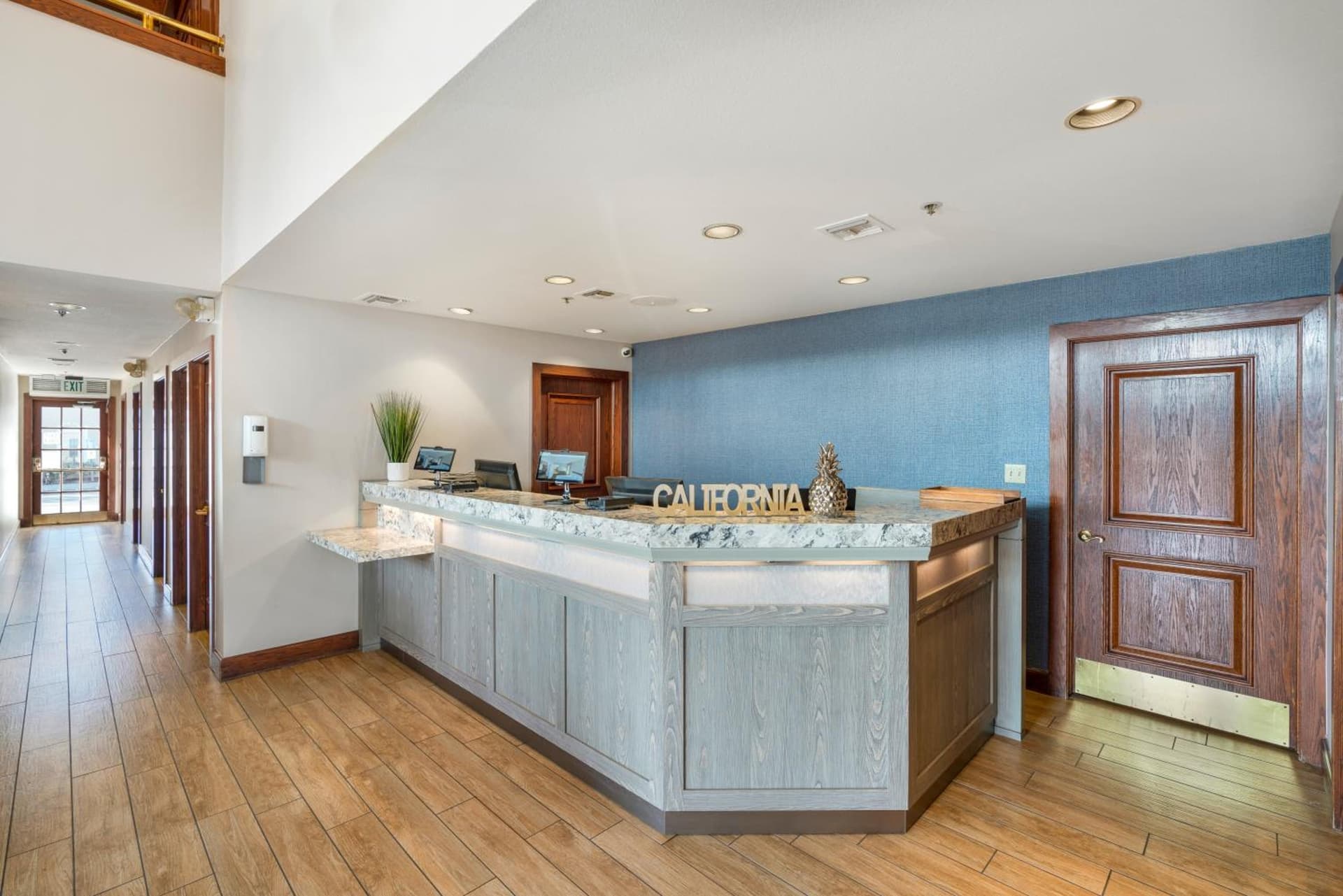 Chase Suites Brea-Fullerton - North Orange County interior in Brea, CA — gallery photo 2