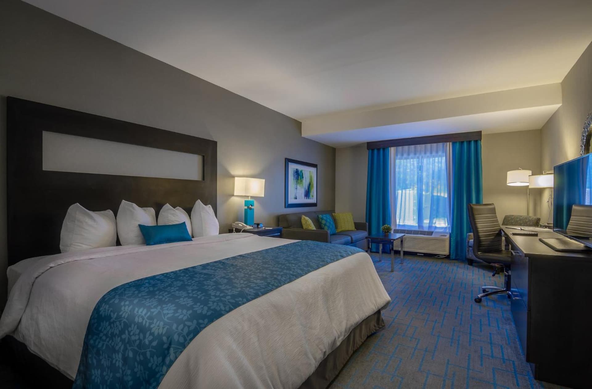 Holiday Inn & Suites Syracuse Airport - Liverpool by IHG gallery photo in Liverpool, NY — image 35