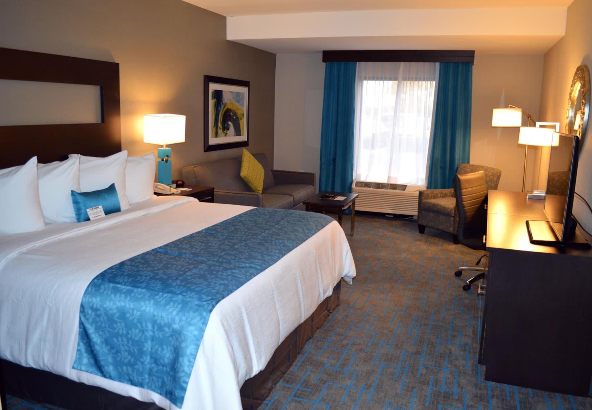 Holiday Inn & Suites Syracuse Airport - Liverpool by IHG gallery photo in Liverpool, NY — image 27