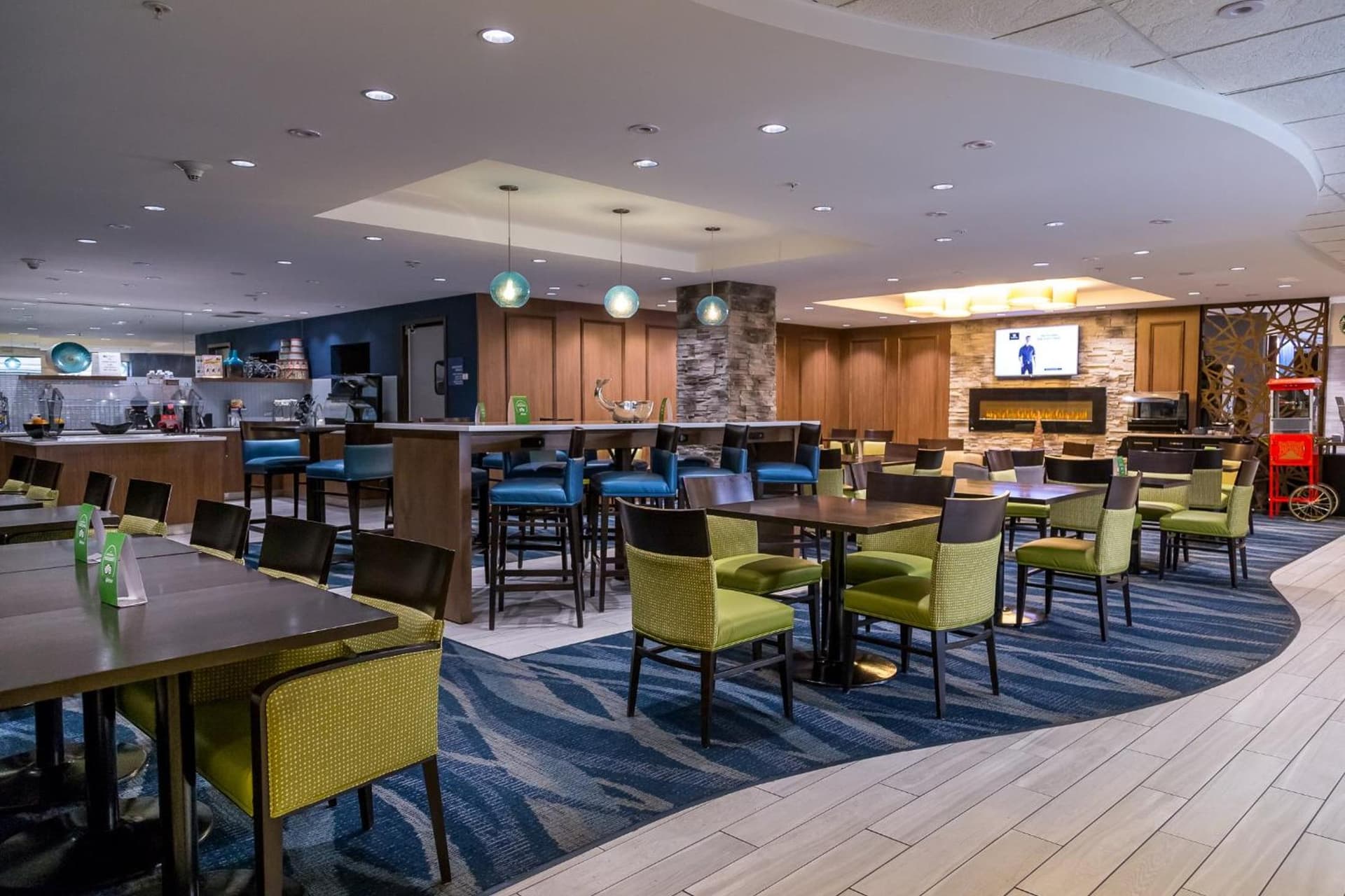 Holiday Inn & Suites Syracuse Airport - Liverpool by IHG gallery photo in Liverpool, NY — image 51
