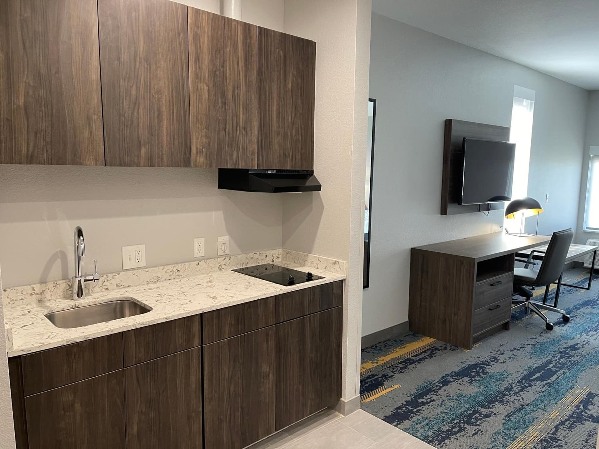 La Quinta Inn & Suites by Wyndham Dallas/Fairpark gallery photo in Dallas, TX — image 37