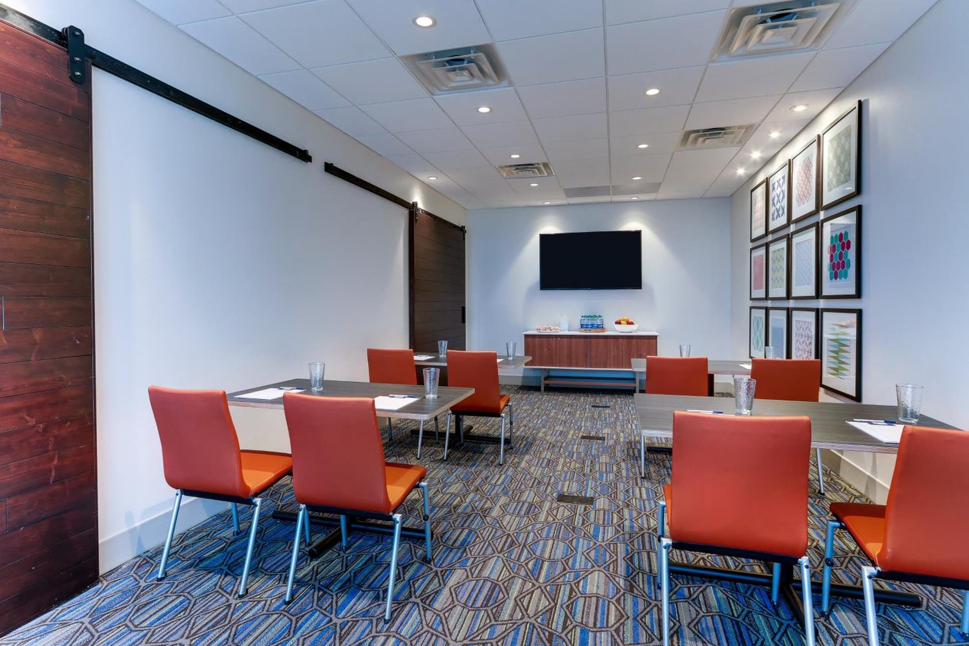 Holiday Inn Express & Suites - Middletown - Goshen by IHG gallery photo in Middletown, NY — image 61