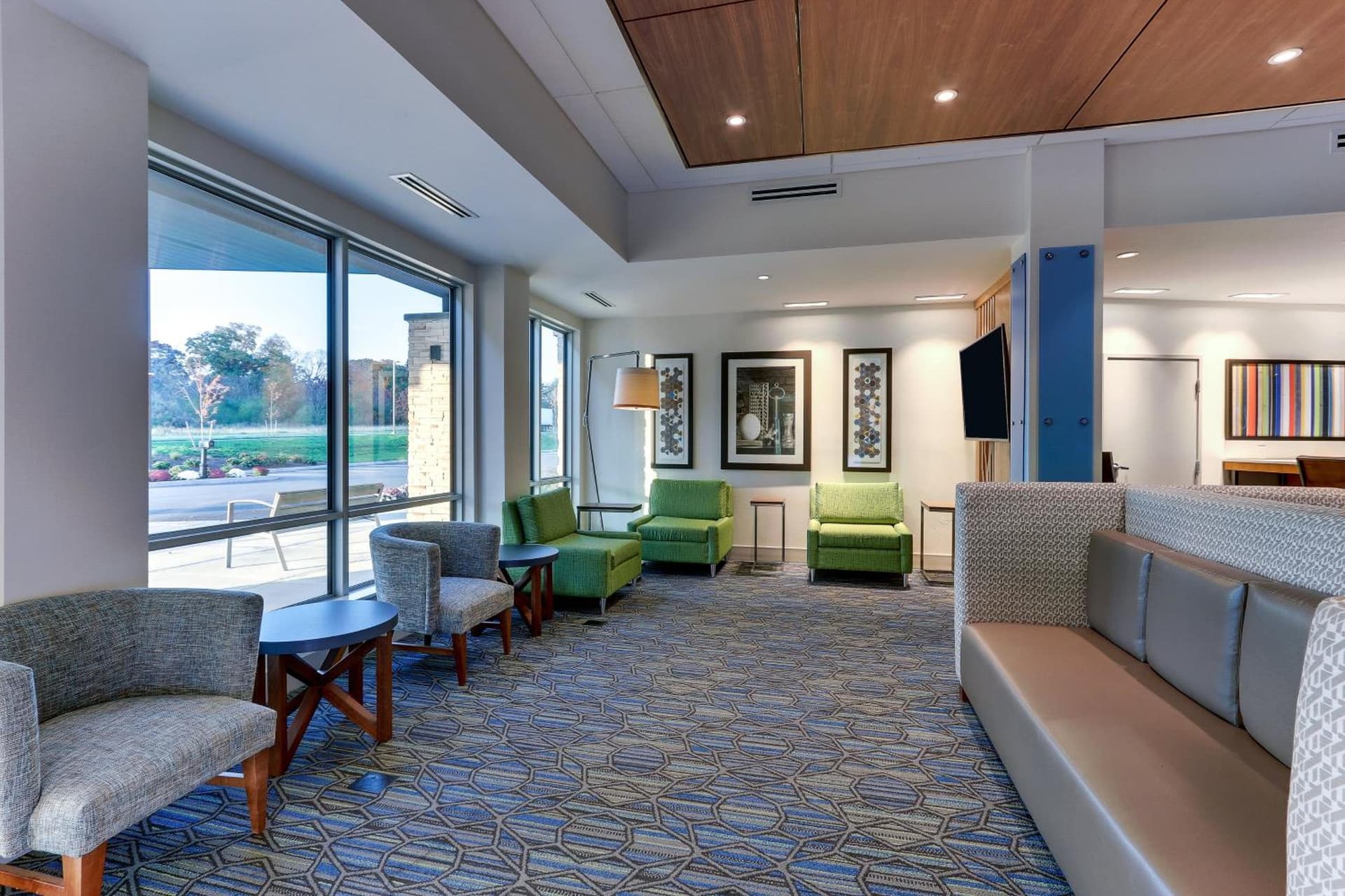 Holiday Inn Express & Suites - Middletown - Goshen by IHG gallery photo in Middletown, NY — image 85