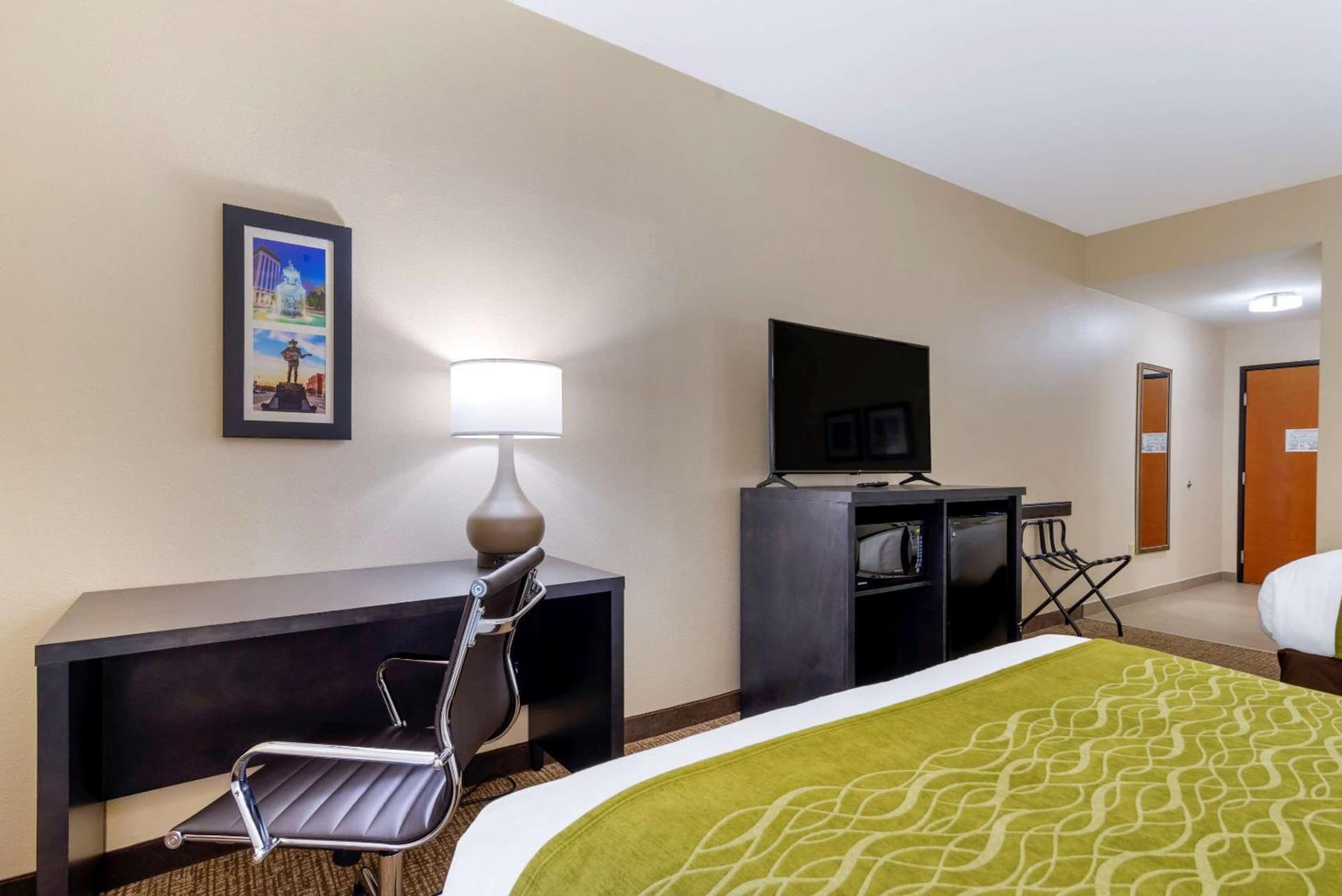 Comfort Inn & Suites Montgomery Eastchase gallery photo in Montgomery, AL — image 7