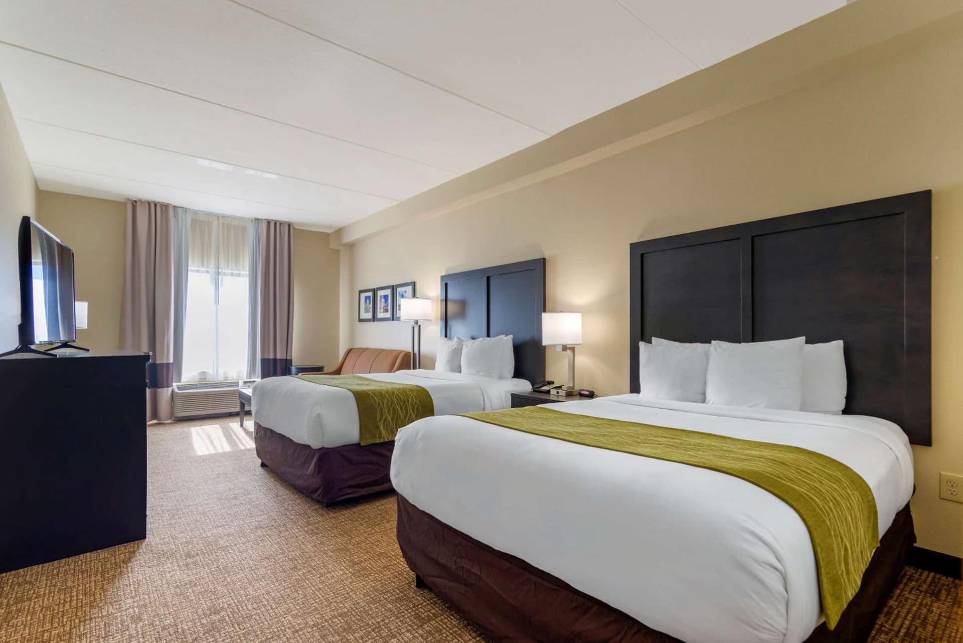 Comfort Inn & Suites Montgomery Eastchase gallery photo in Montgomery, AL — image 9